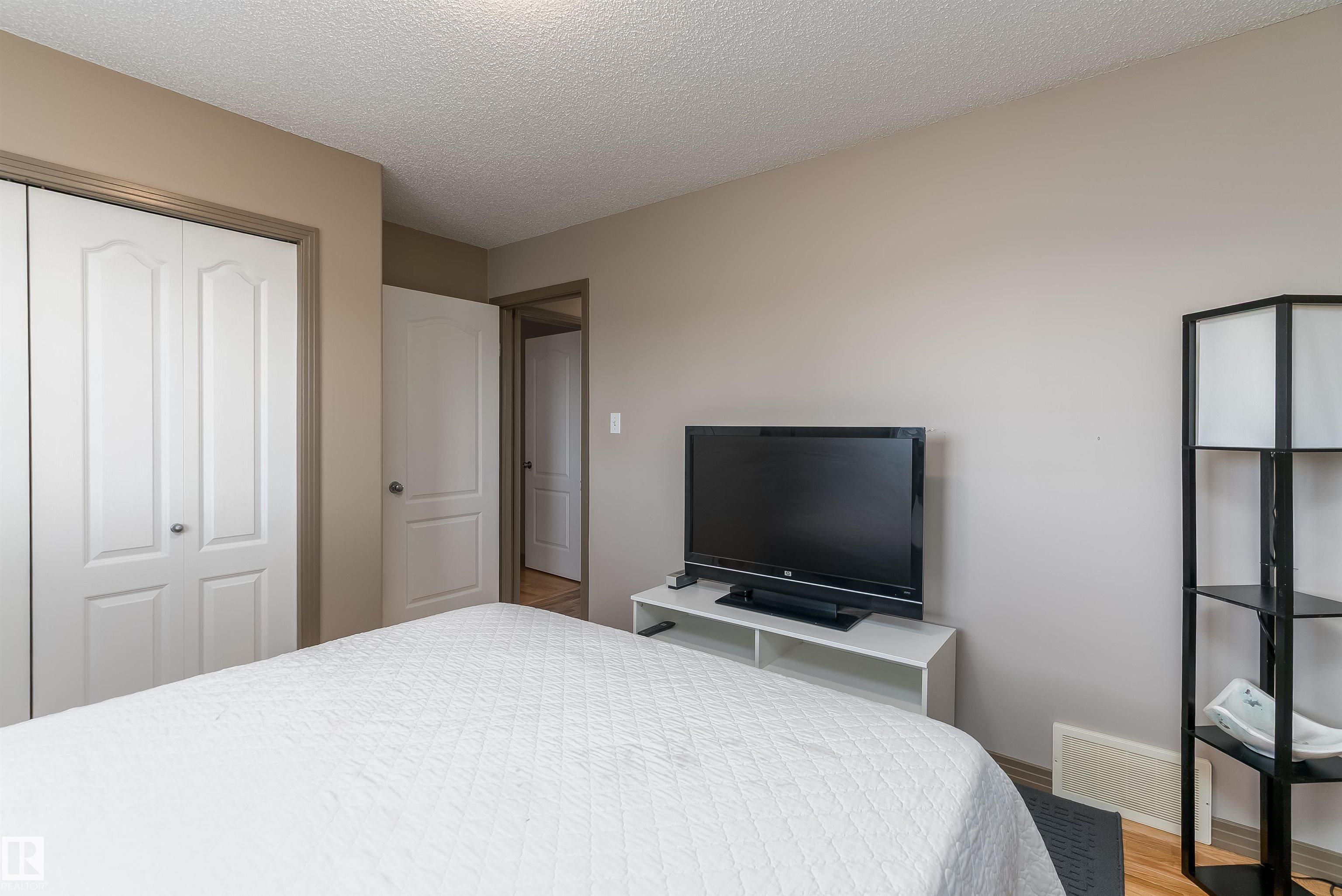 Photo 22 at 152 Easton Road SW, Ellerslie, Edmonton