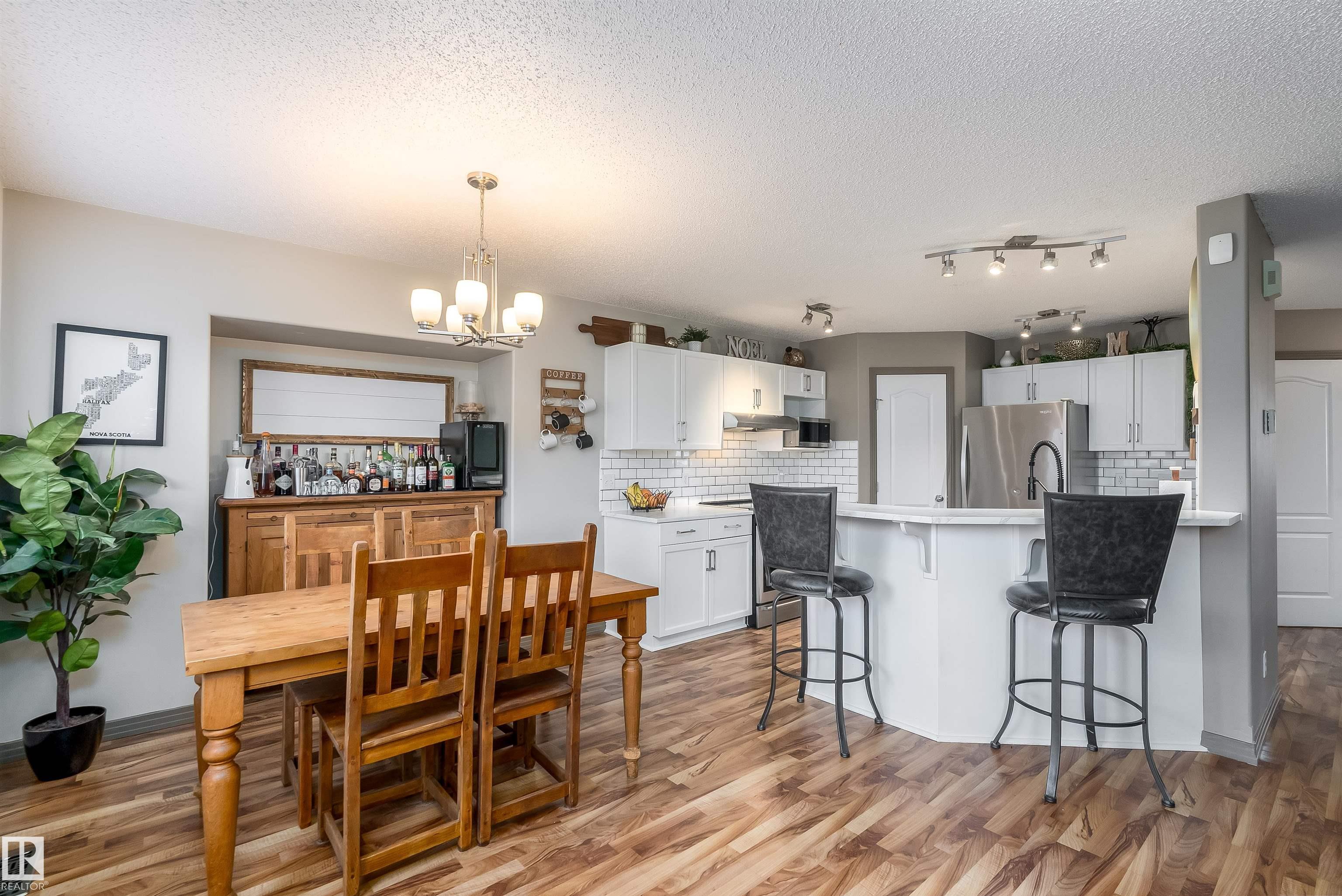 Photo 7 at 152 Easton Road SW, Ellerslie, Edmonton