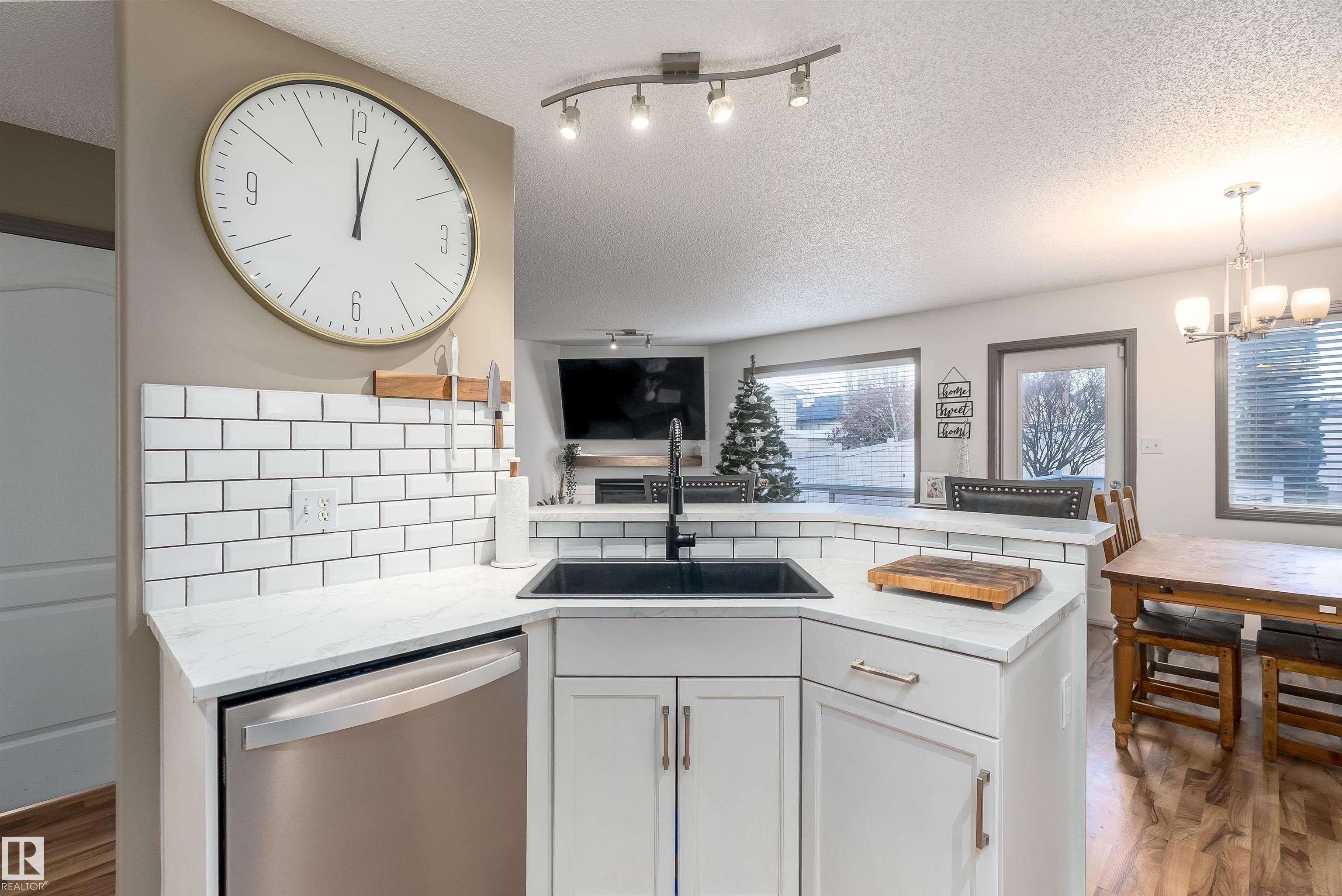 Photo 9 at 152 Easton Road SW, Ellerslie, Edmonton