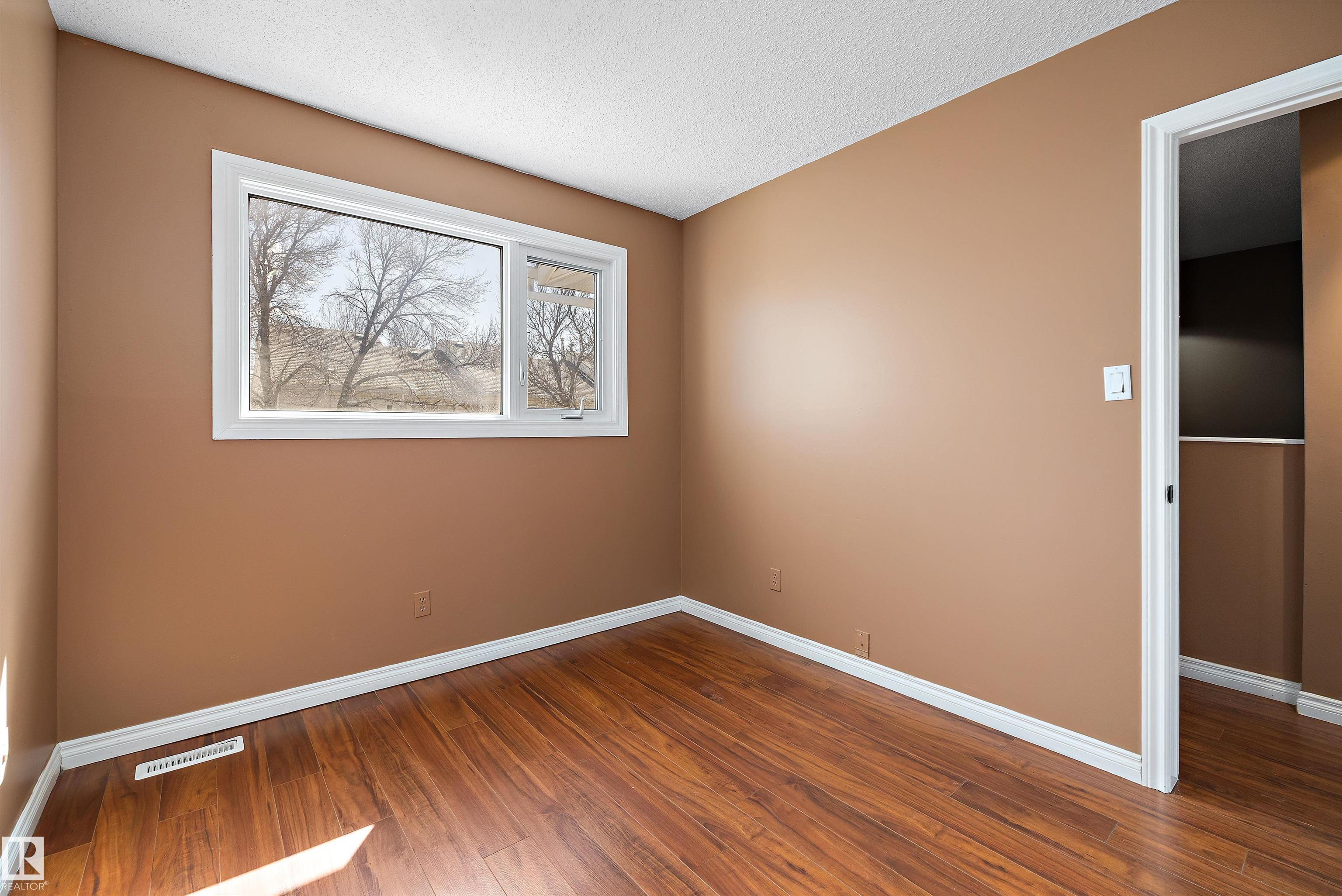 Photo 25 at 17423 92 Avenue NW, Summerlea, Edmonton