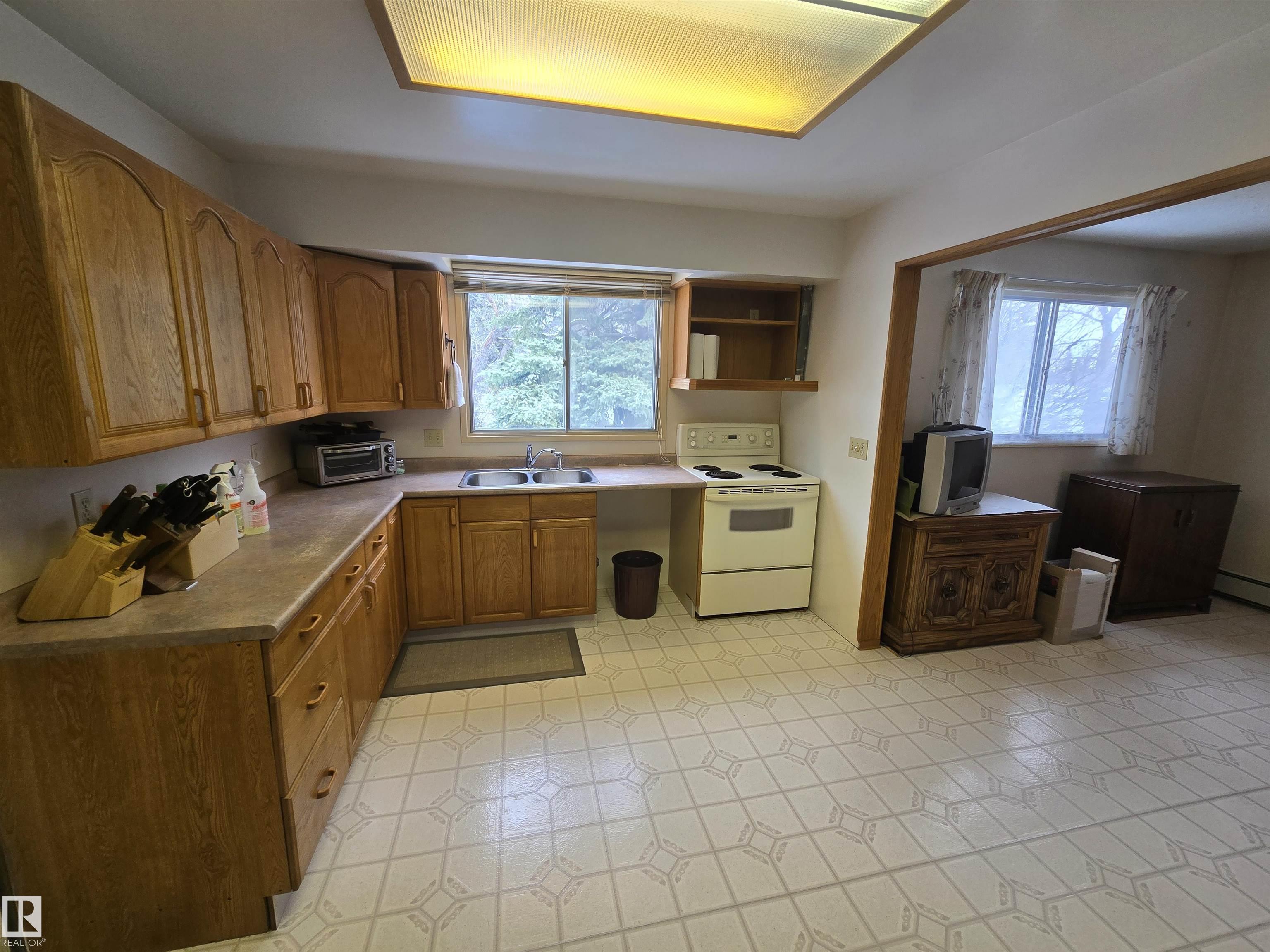 Photo 8 at 3415 81 Street NW, Richfield, Edmonton