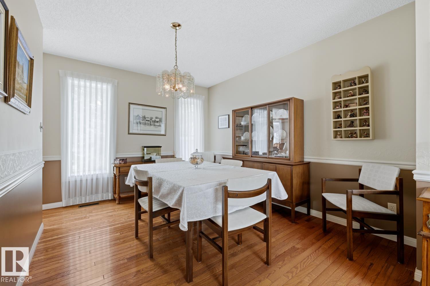 Photo 11 at 368 Ormsby Road W NW, Ormsby Place, Edmonton