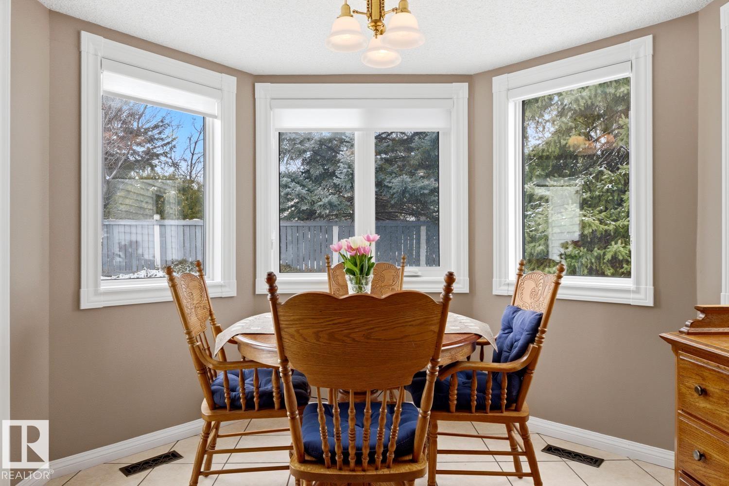 Photo 15 at 368 Ormsby Road W NW, Ormsby Place, Edmonton