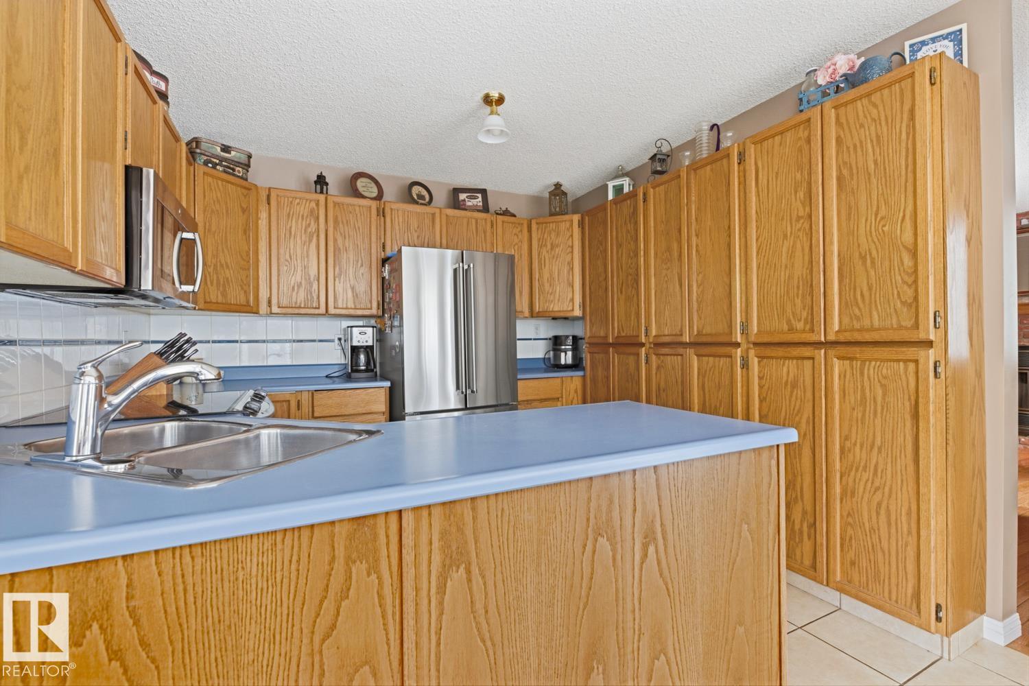 Photo 19 at 368 Ormsby Road W NW, Ormsby Place, Edmonton