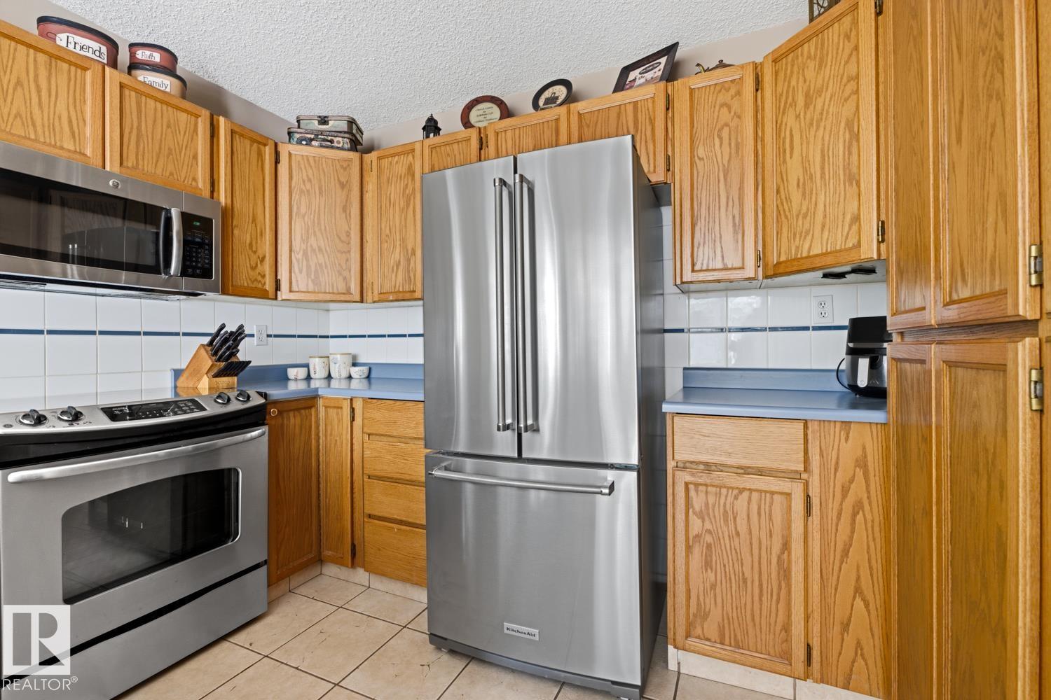 Photo 20 at 368 Ormsby Road W NW, Ormsby Place, Edmonton