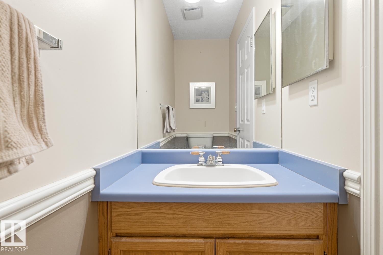 Photo 27 at 368 Ormsby Road W NW, Ormsby Place, Edmonton