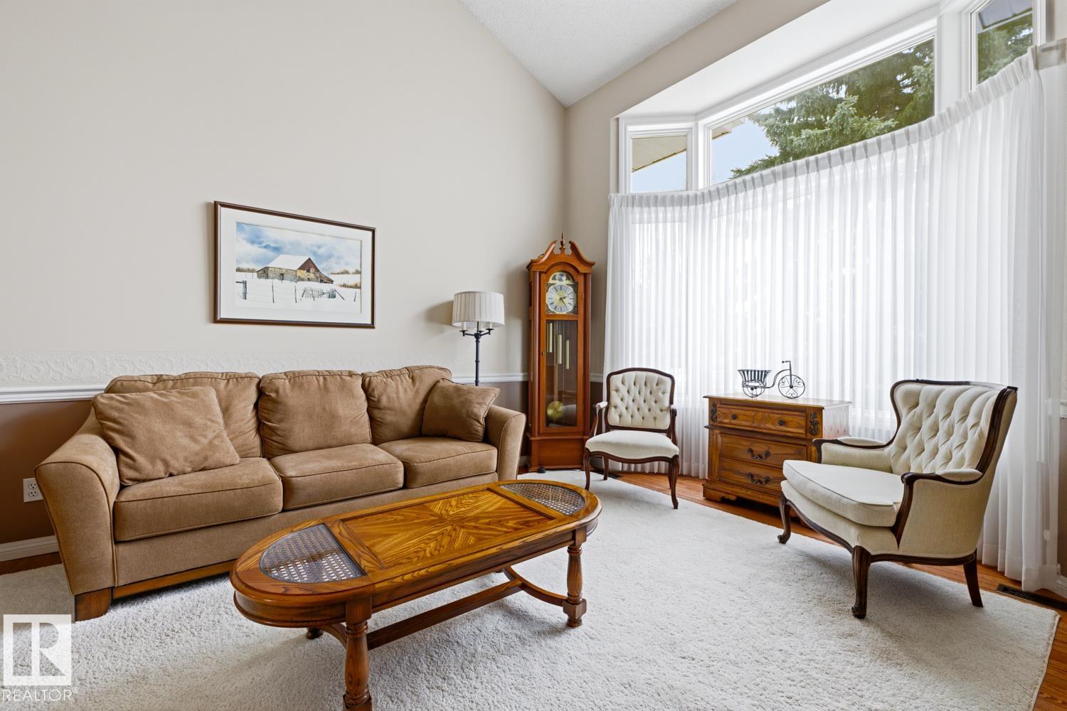 Photo 6 at 368 Ormsby Road W NW, Ormsby Place, Edmonton