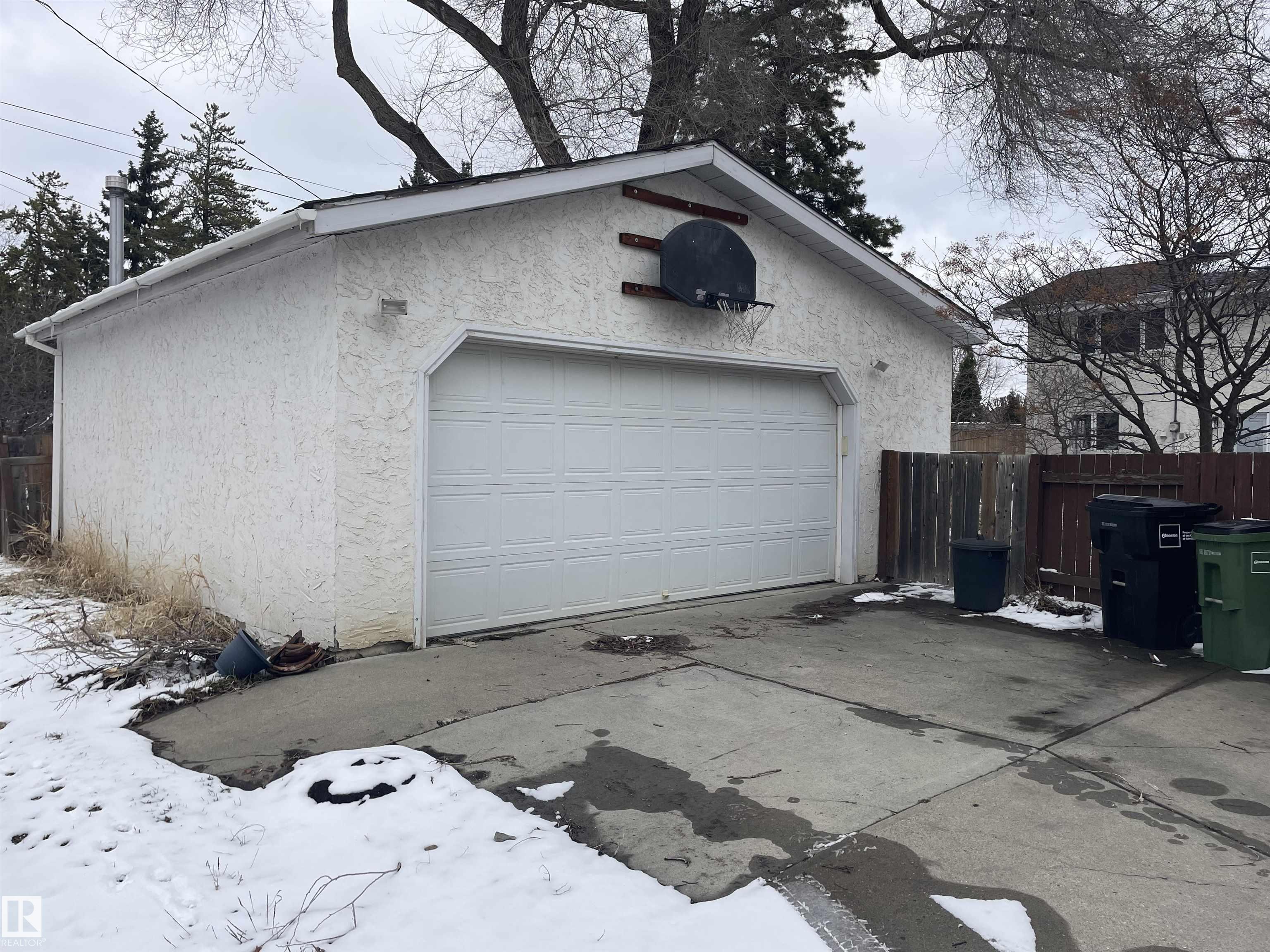 Photo 6 at 8812 146 Street NW, Parkview, Edmonton