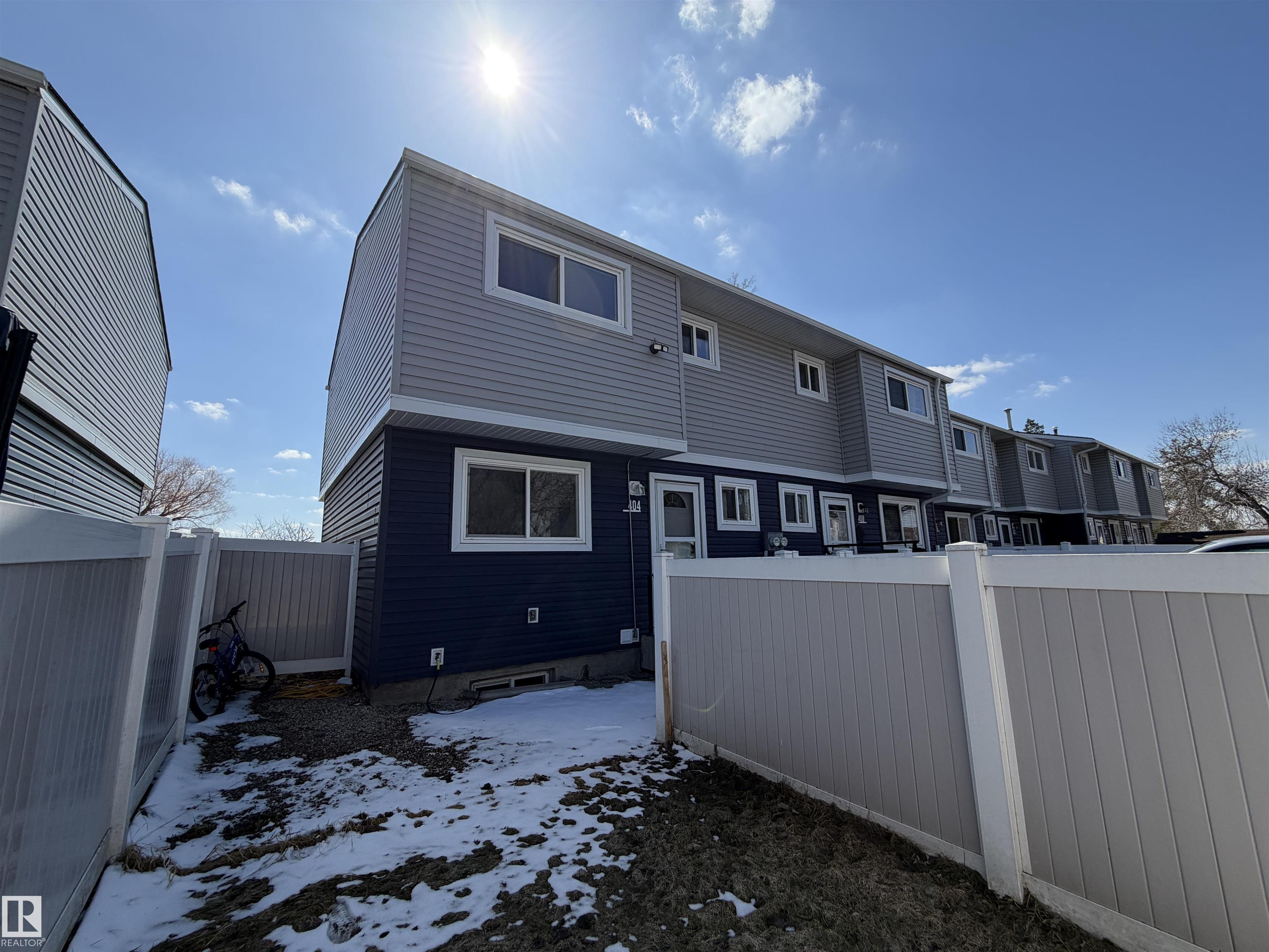 Photo 22 at 404 Hermitage Road NW, Homesteader, Edmonton