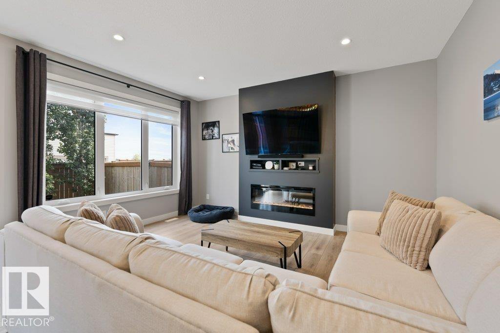 Photo 21 at 20008 18 Avenue NW, Stillwater, Edmonton