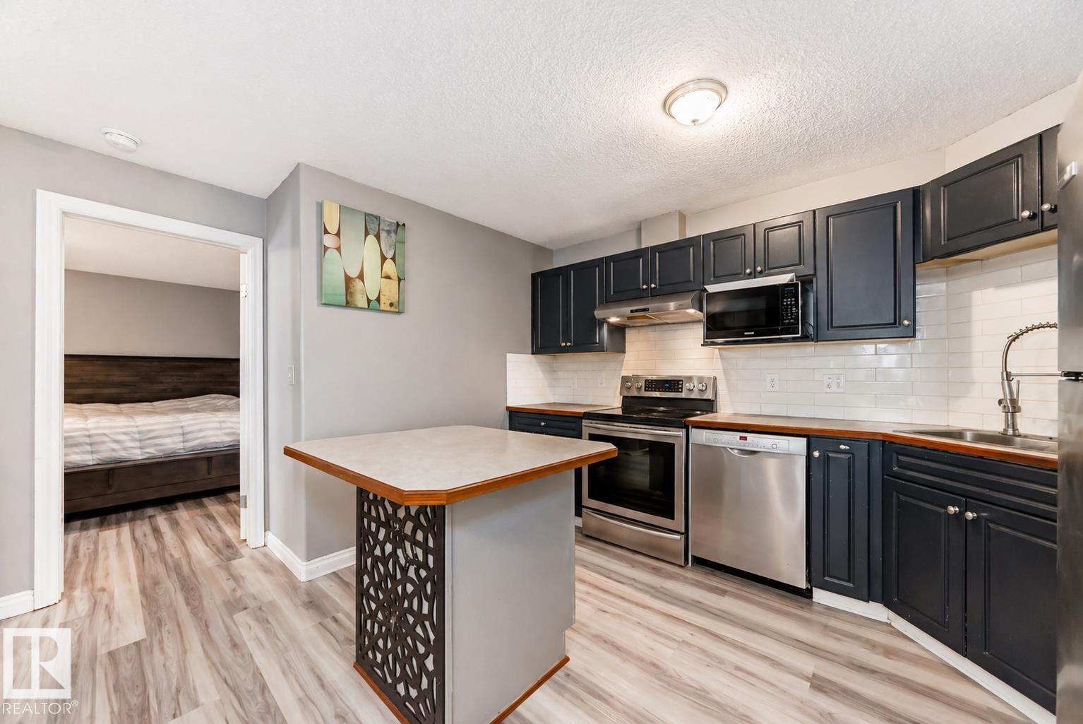 102 - 16221 95 Street NW, Eaux Claires, Edmonton