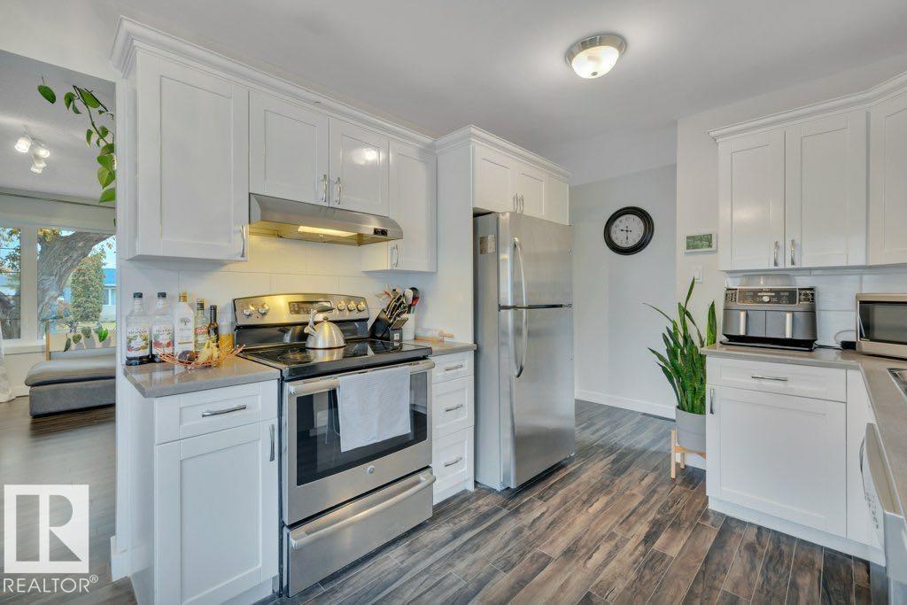 Photo 16 at 7715 73 Avenue NW, Avonmore, Edmonton