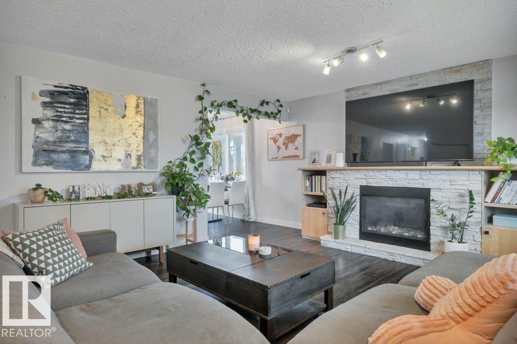 Photo 6 at 7715 73 Avenue NW, Avonmore, Edmonton