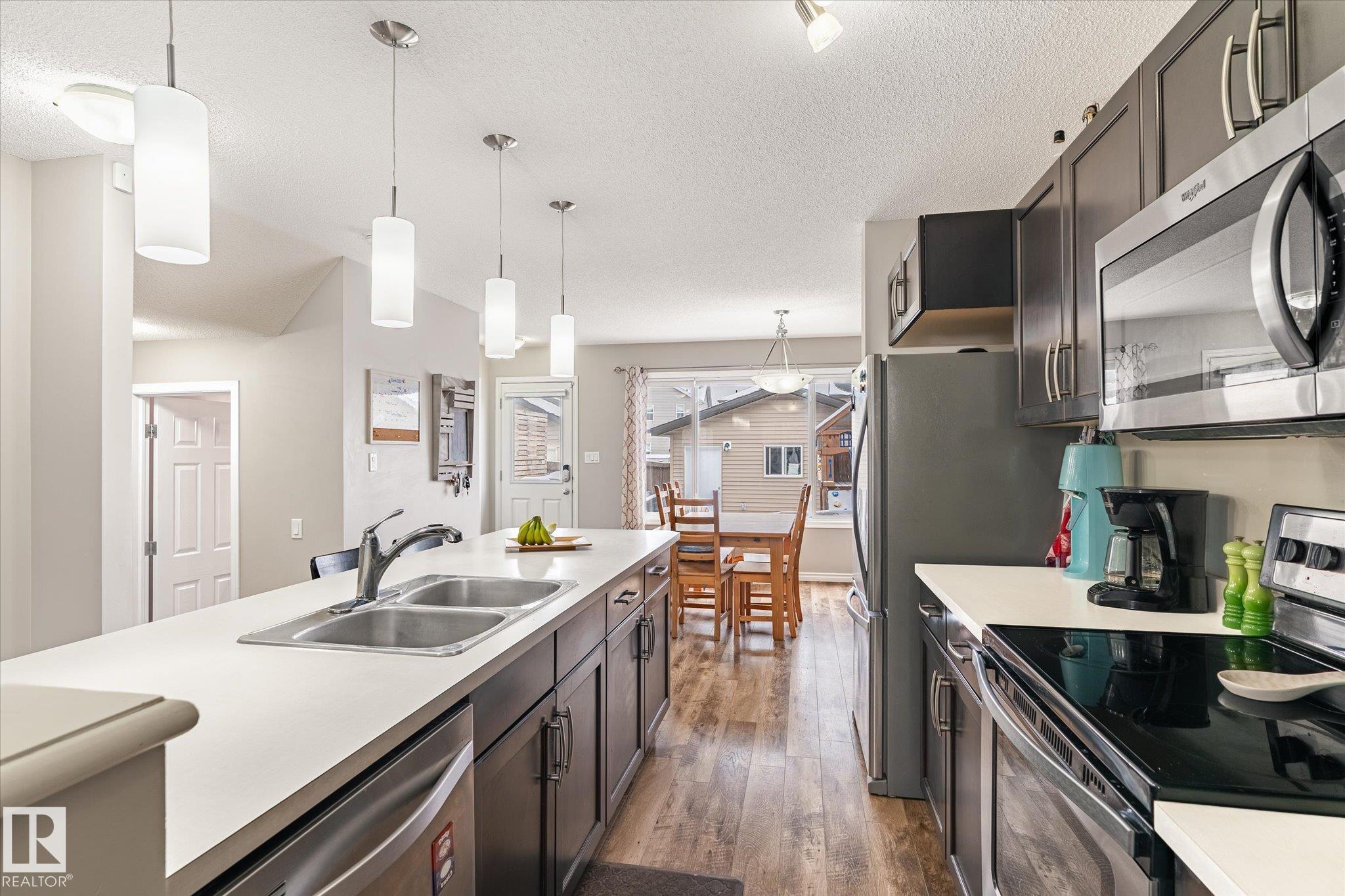 Photo 8 at 4320 Prowse Link SW, Paisley, Edmonton