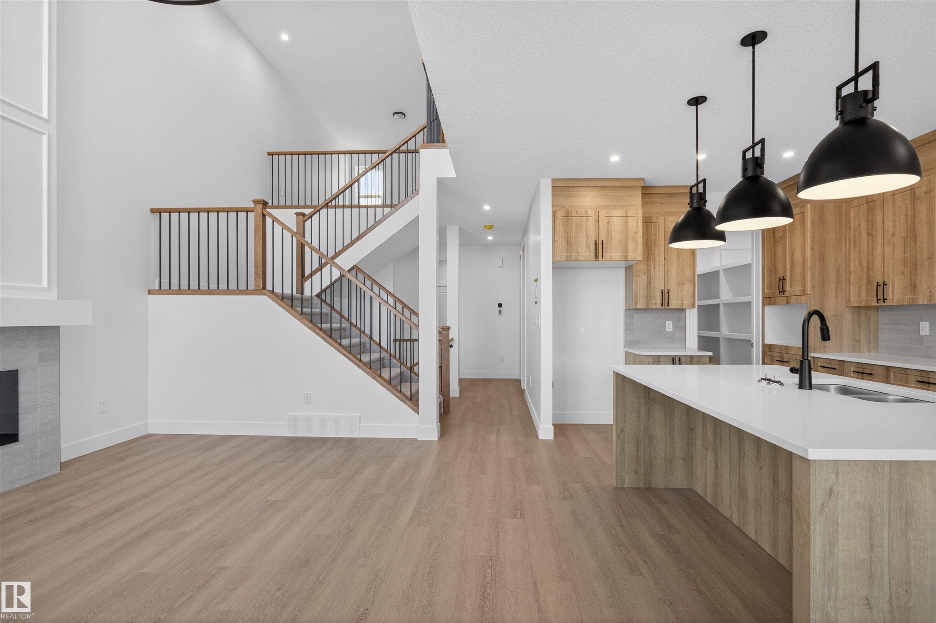 Photo 8 at 16716 34 Avenue SW, Glenridding Ravine, Edmonton