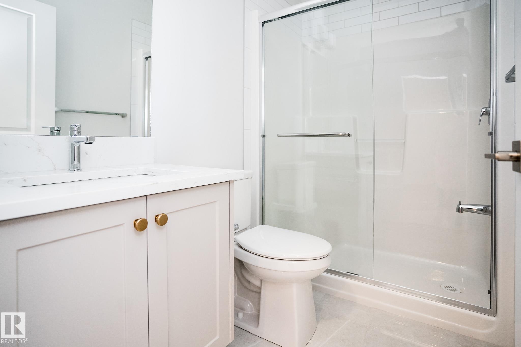 Photo 13 at 935 18 Avenue NW, Aster, Edmonton