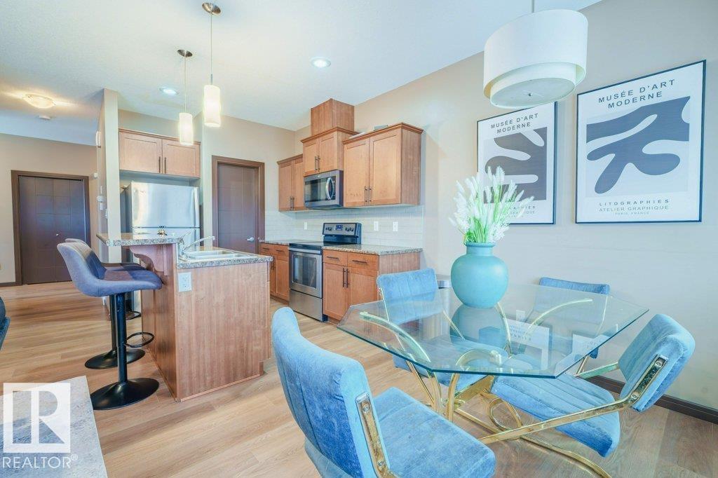 Photo 15 at 11904 22 Avenue SW, Rutherford, Edmonton