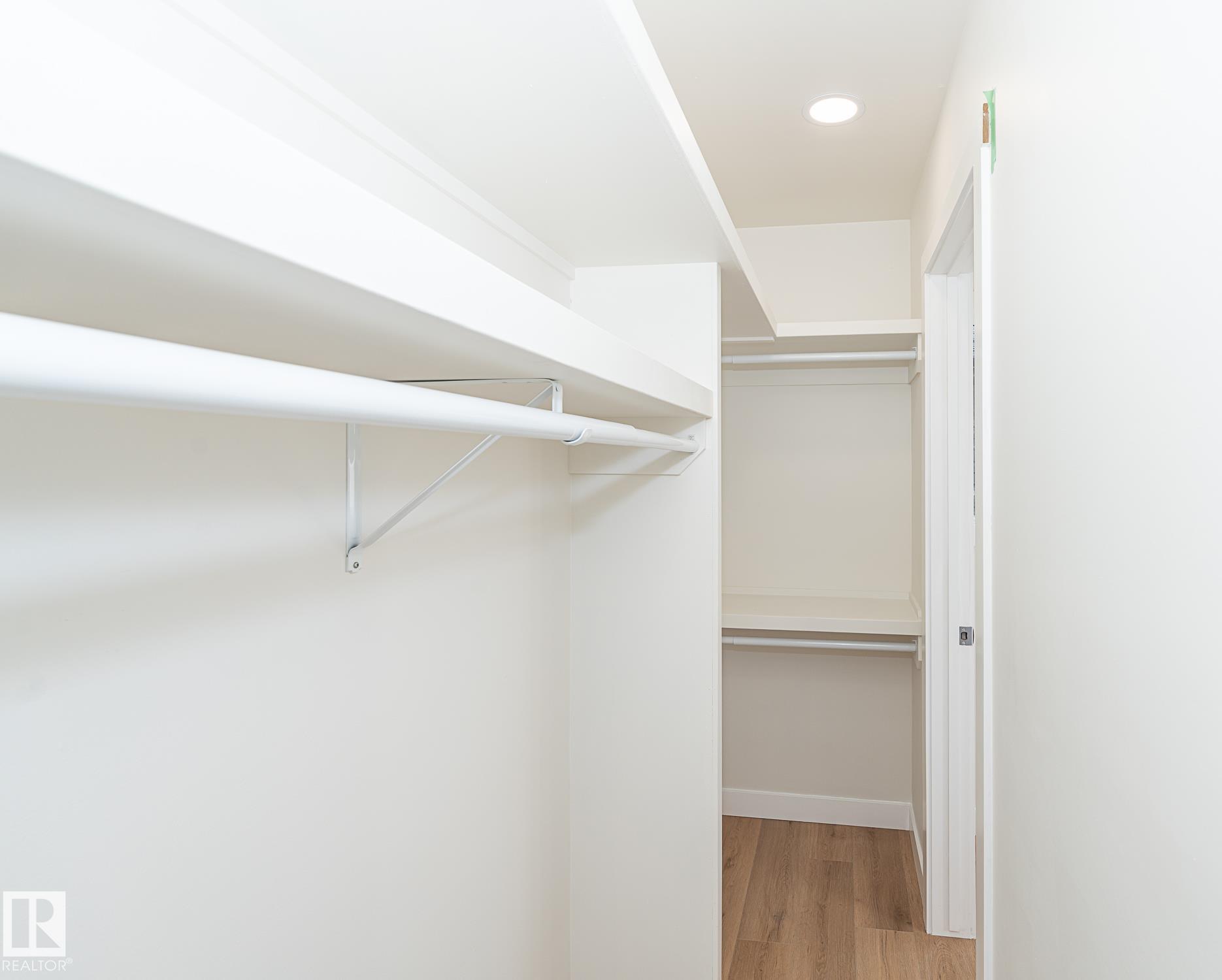 Photo 26 at 6807 98a Avenue NW, Terrace Heights, Edmonton