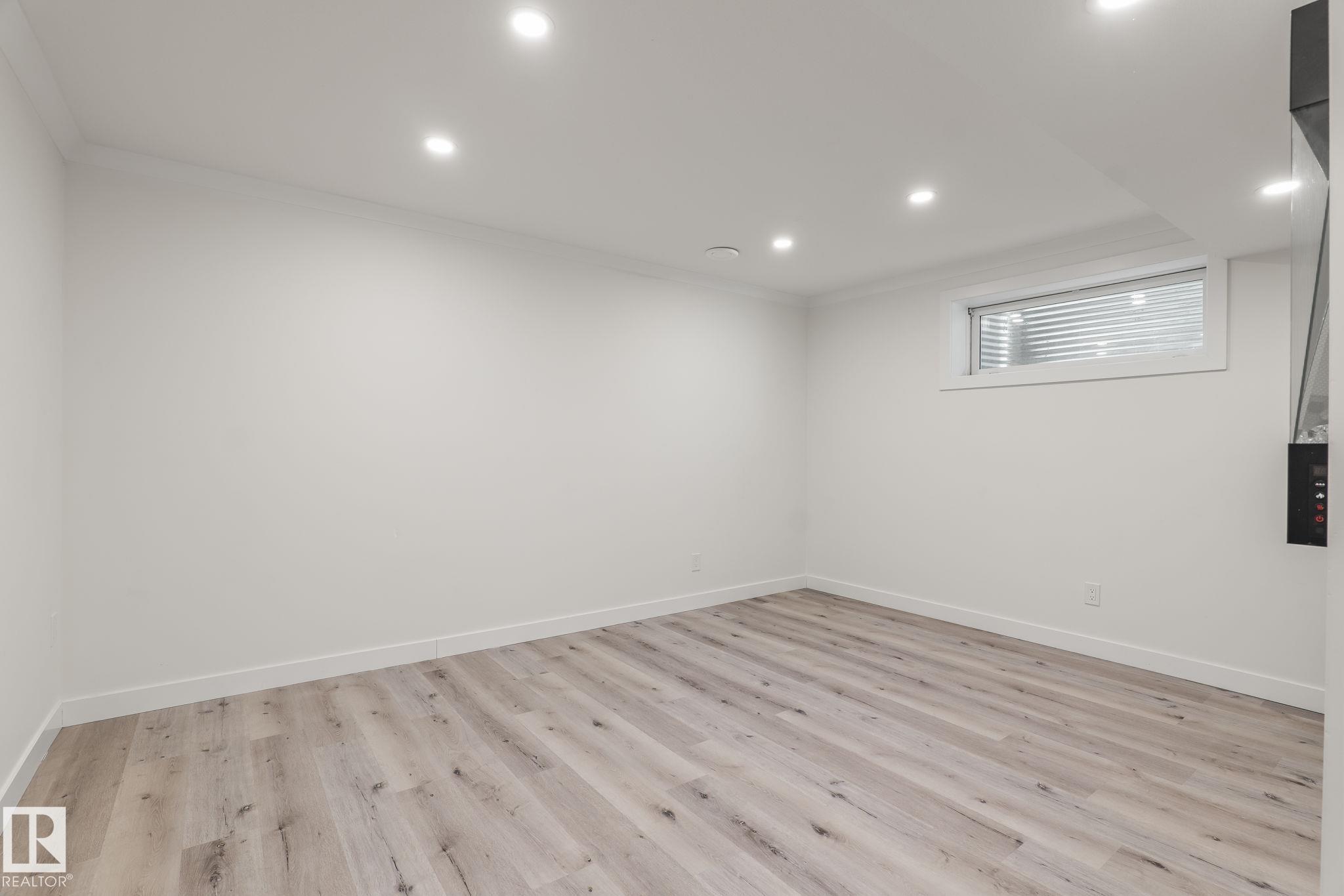 Photo 30 at 8431 216 Street NW, Rosenthal, Edmonton