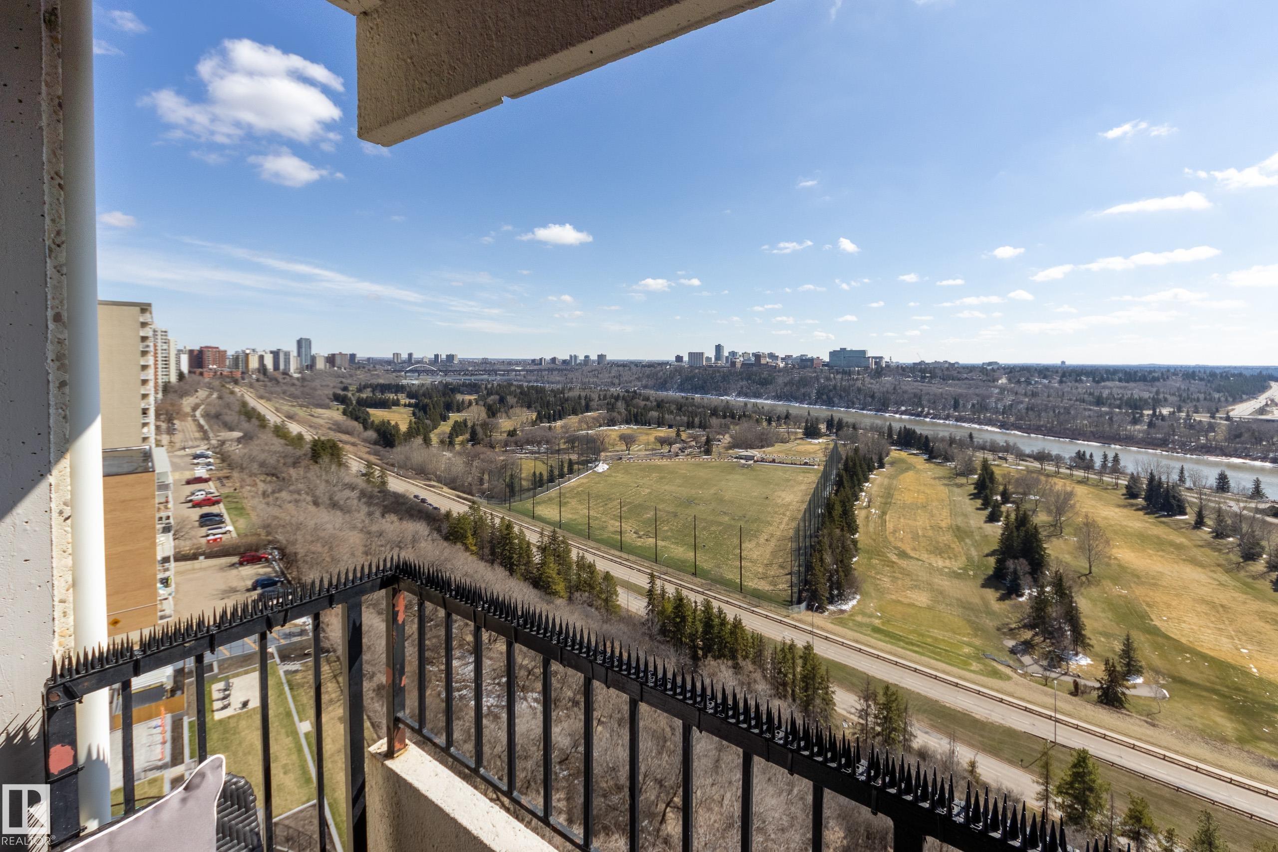 Photo 16 at 1406 - 12303 Jasper Avenue NW, Wîhkwêntôwin, Edmonton