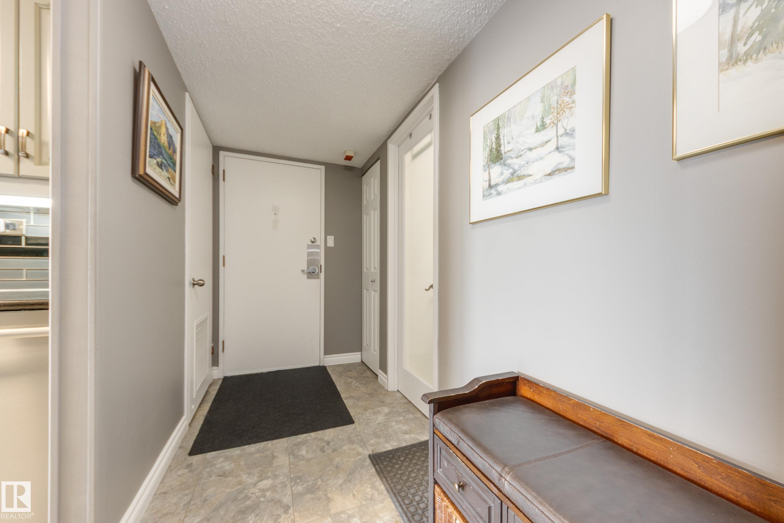 1406 - 12303 Jasper Avenue NW, Wîhkwêntôwin, Edmonton