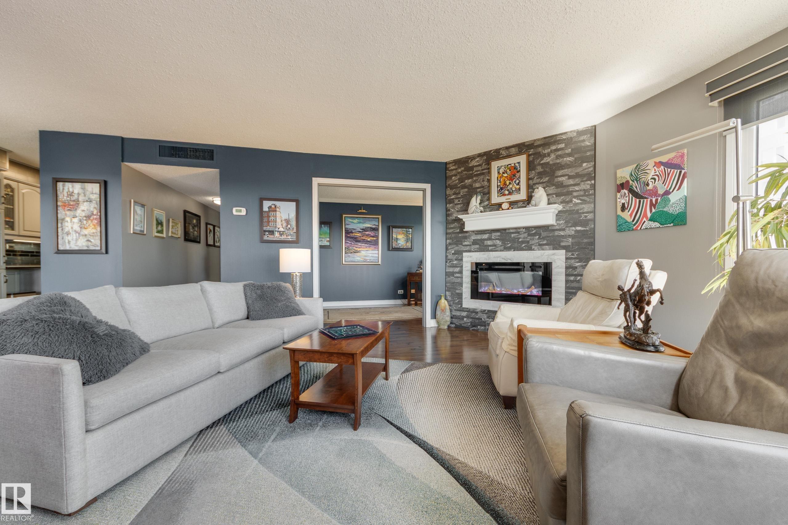 Photo 21 at 1406 - 12303 Jasper Avenue NW, Wîhkwêntôwin, Edmonton