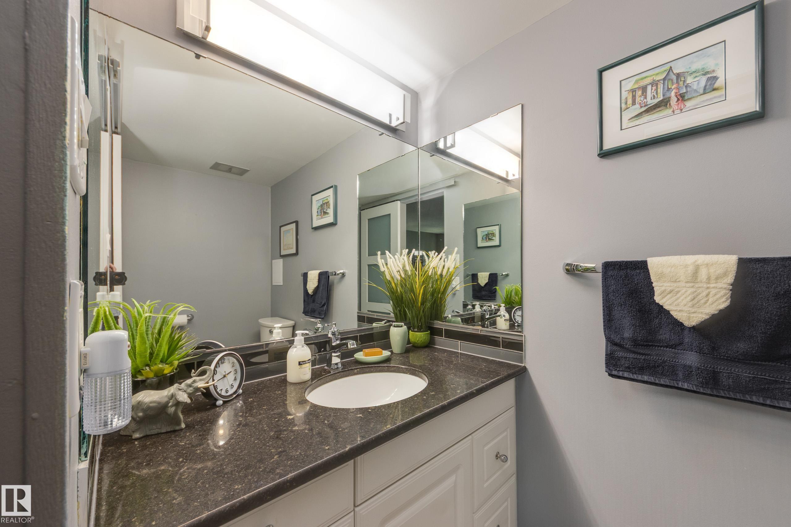 Photo 36 at 1406 - 12303 Jasper Avenue NW, Wîhkwêntôwin, Edmonton