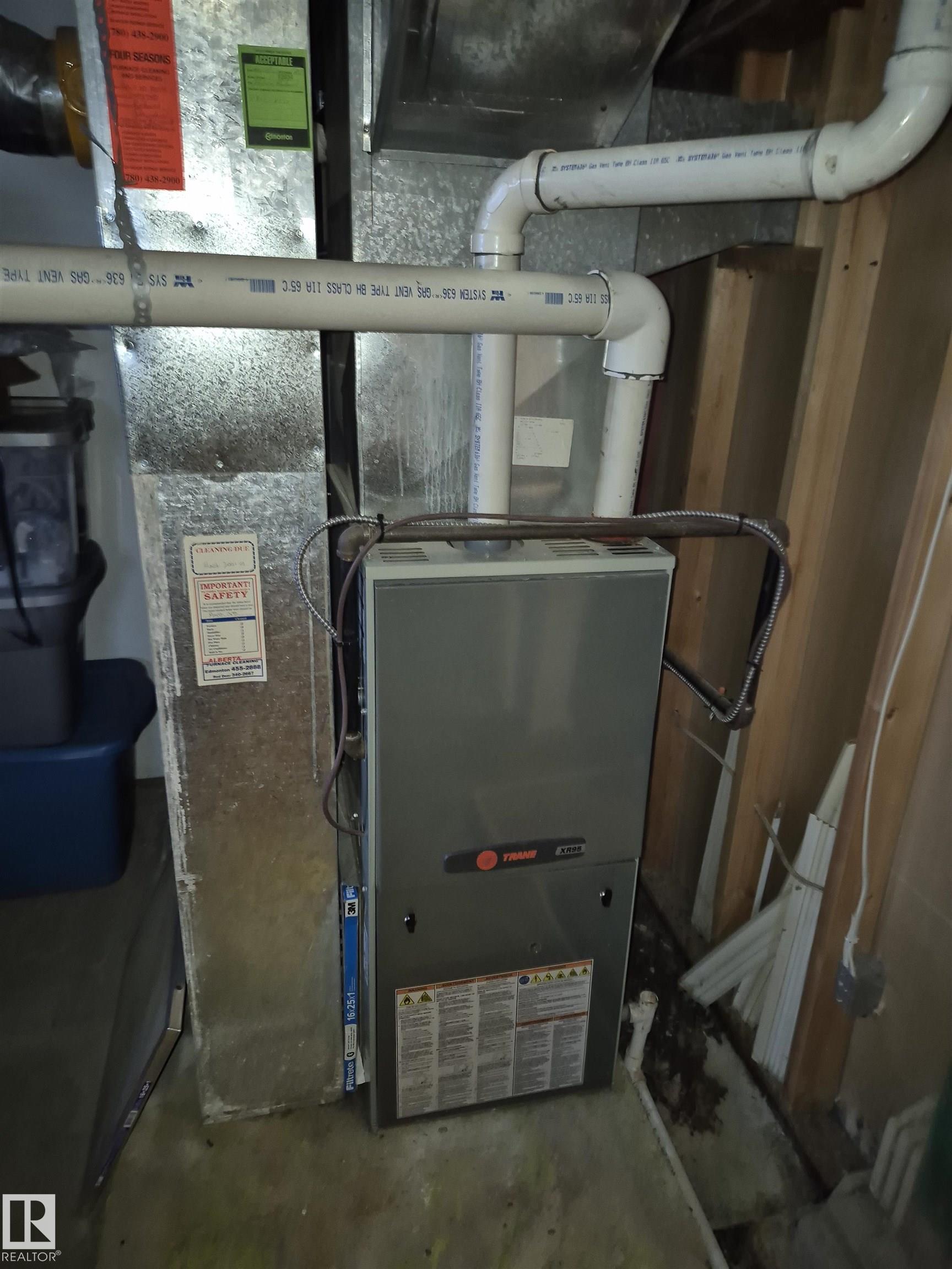 Photo 20 at 11301 87 Street NW, Parkdale, Edmonton