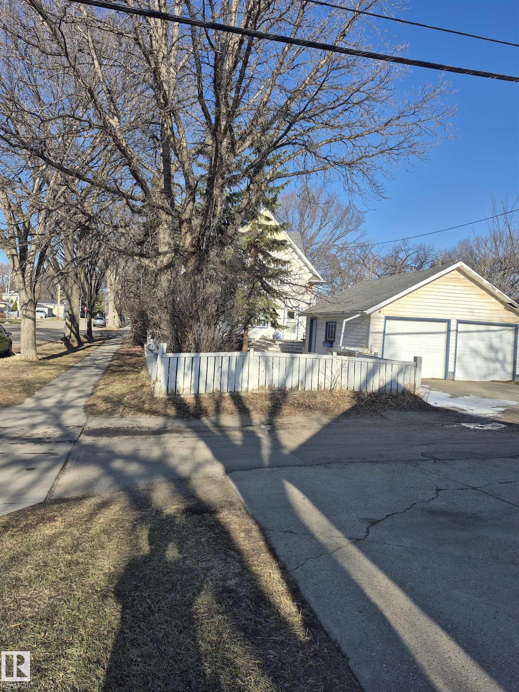 11301 87 Street NW, Parkdale, Edmonton