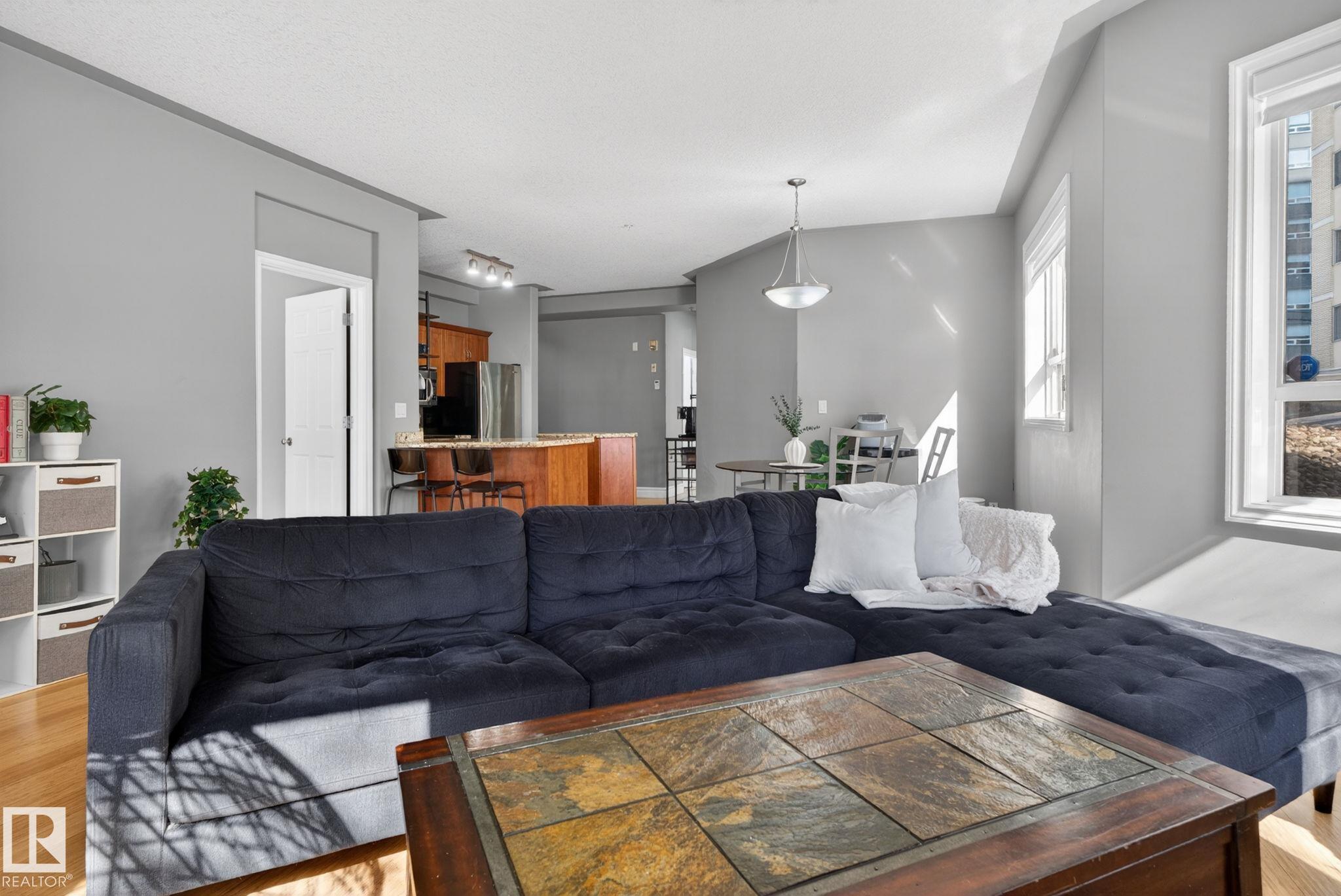 Photo 18 at 105 - 10033 116 Street NW, Wîhkwêntôwin, Edmonton