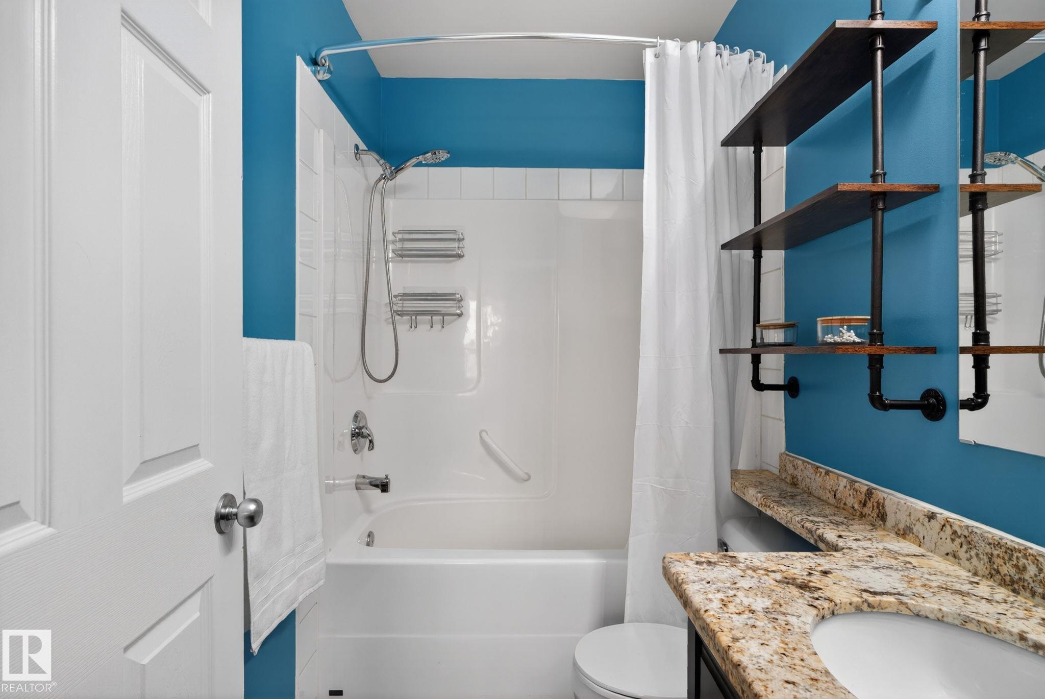 Photo 31 at 105 - 10033 116 Street NW, Wîhkwêntôwin, Edmonton