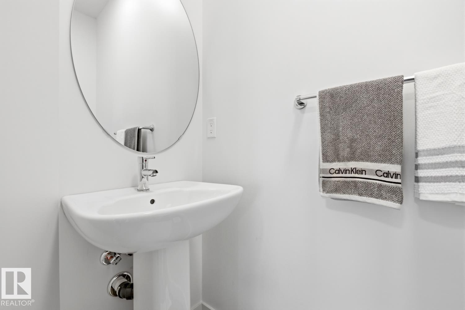 Photo 11 at 19 - 5122 213a Street NW, The Hamptons, Edmonton