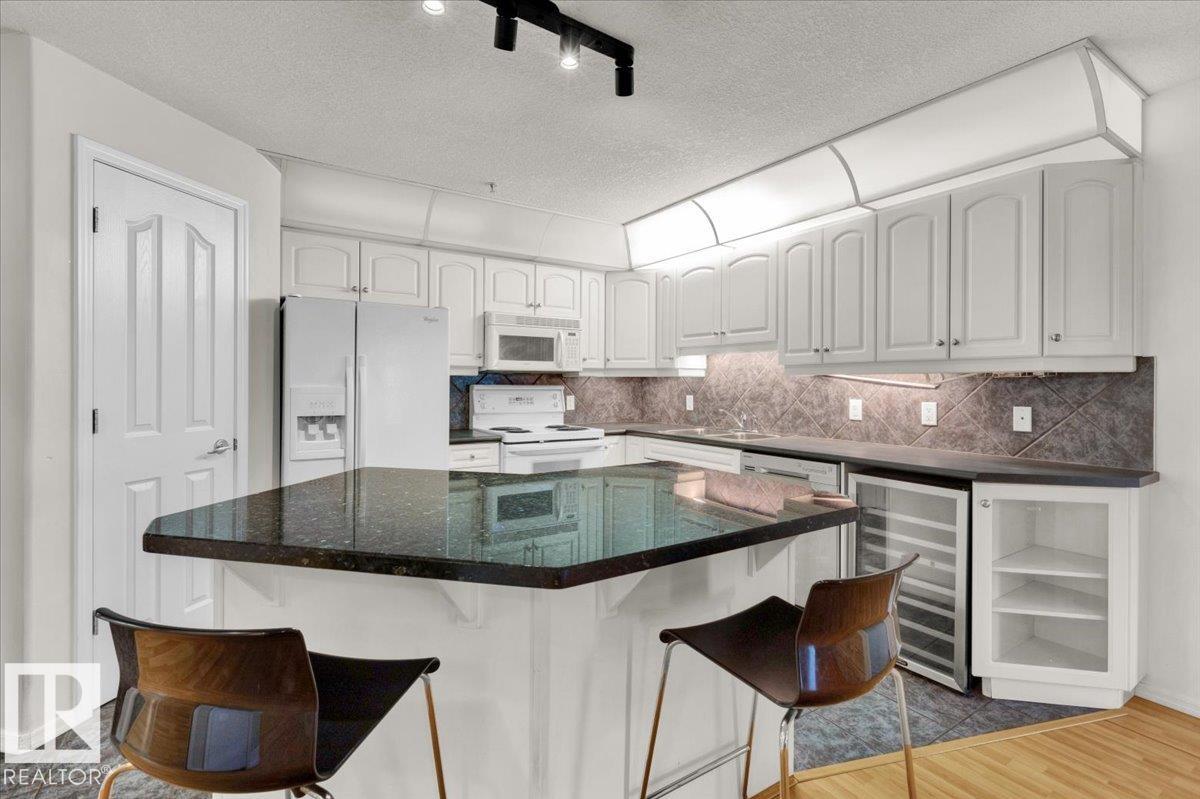 Photo 13 at 103 - 9008 99 Avenue NW, Riverdale, Edmonton