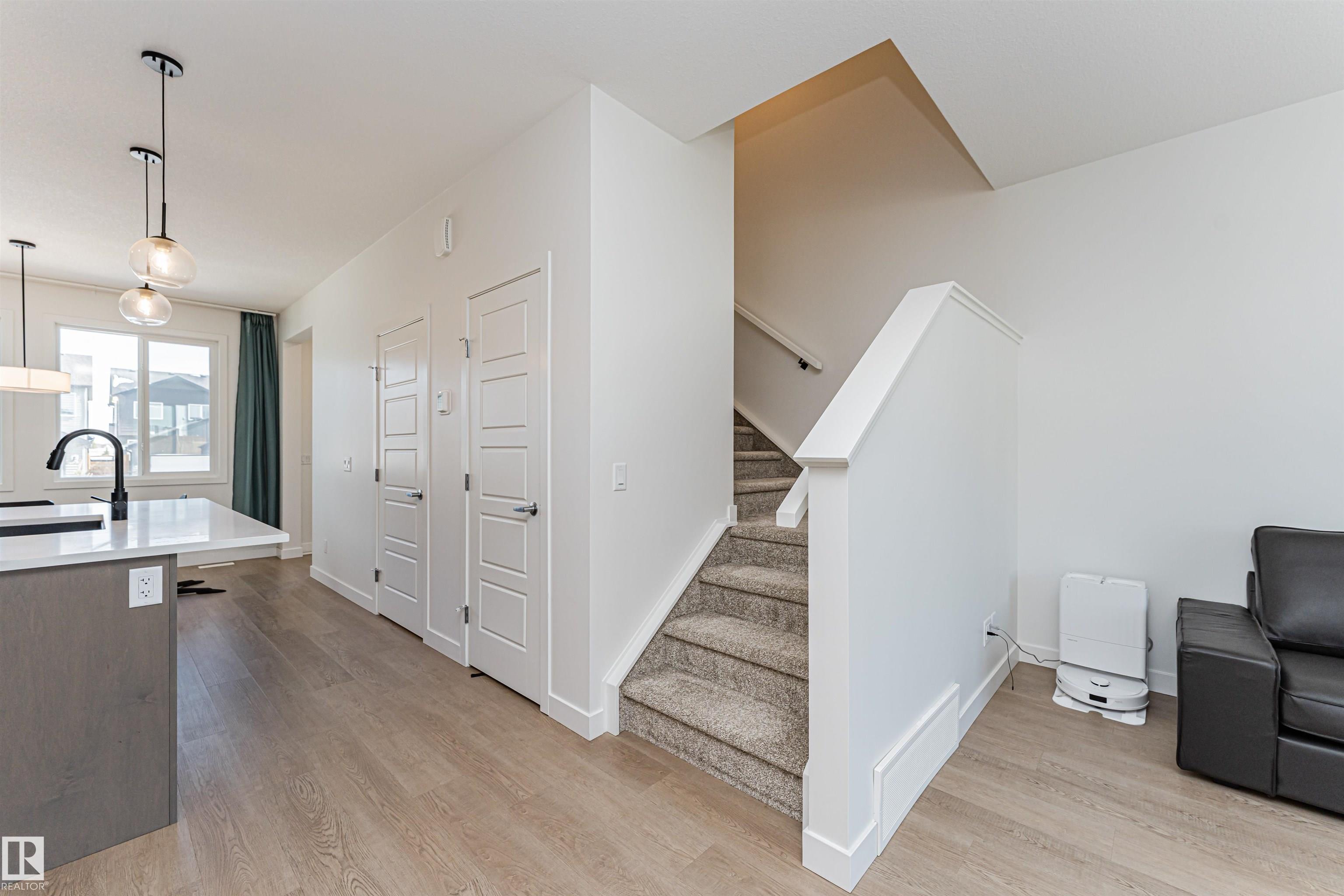 Photo 17 at 3367 Erlanger Bend NW, Edgemont, Edmonton