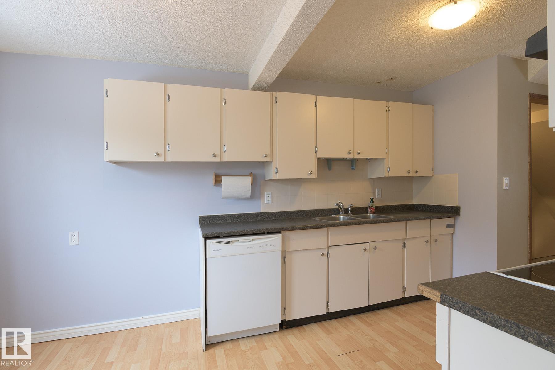 Photo 11 at 14751 25 Street NW, Fraser, Edmonton