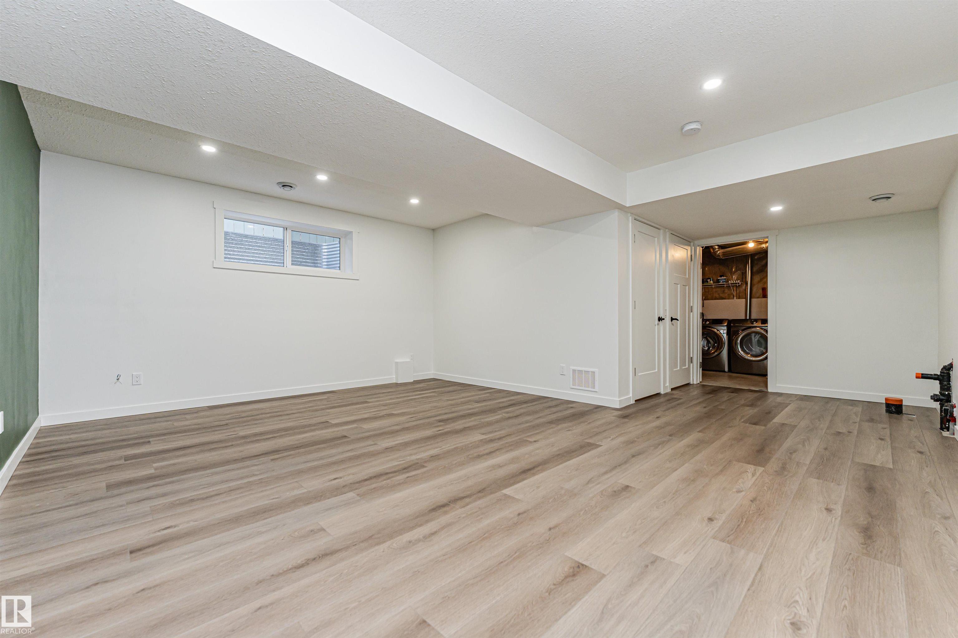 Photo 34 at 16420 15 Avenue SW, Glenridding Heights, Edmonton