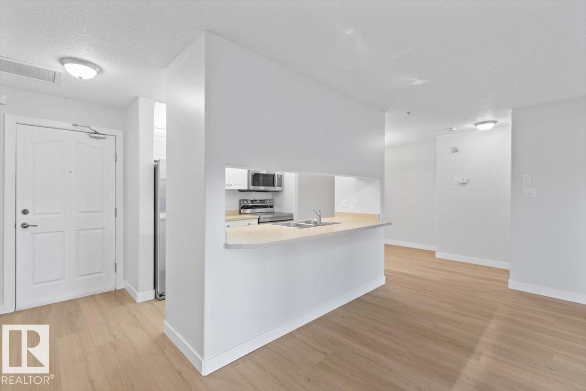 Photo 4 at 111 - 78A Mckenney Avenue, Mission, St. Albert