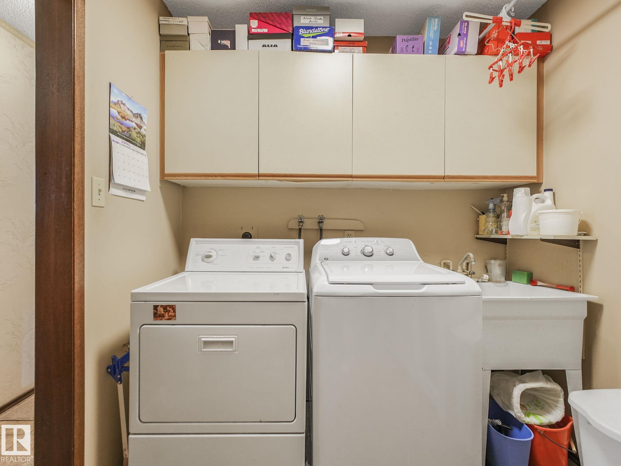 Photo 31 at 6106 37a Avenue NW, Hillview, Edmonton