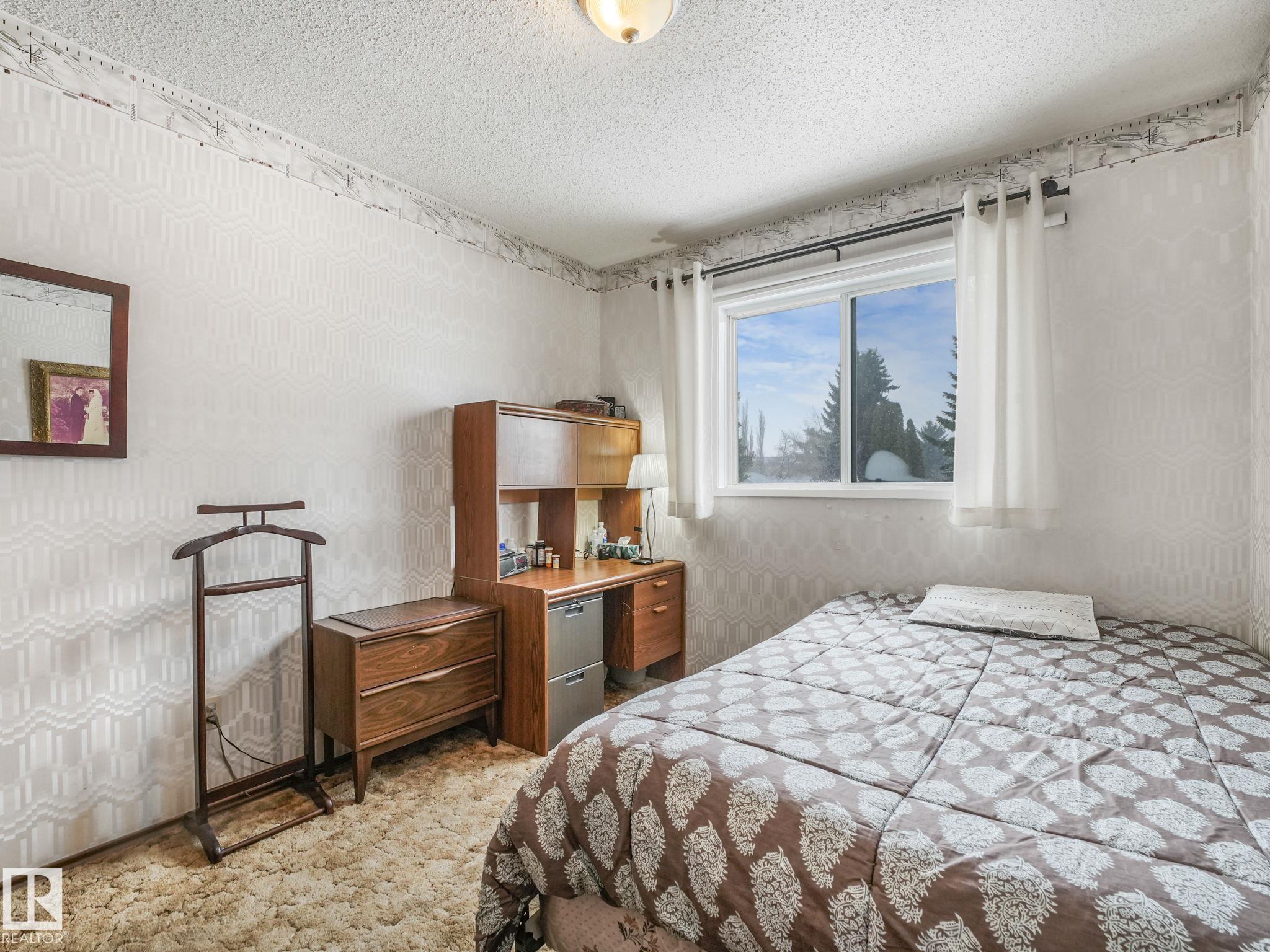 Photo 39 at 6106 37a Avenue NW, Hillview, Edmonton