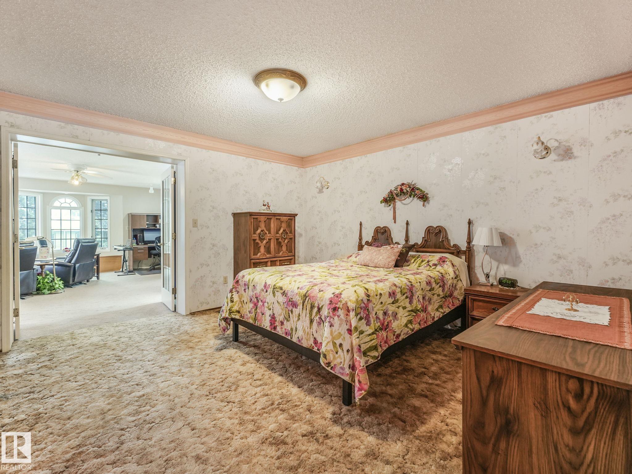 Photo 43 at 6106 37a Avenue NW, Hillview, Edmonton