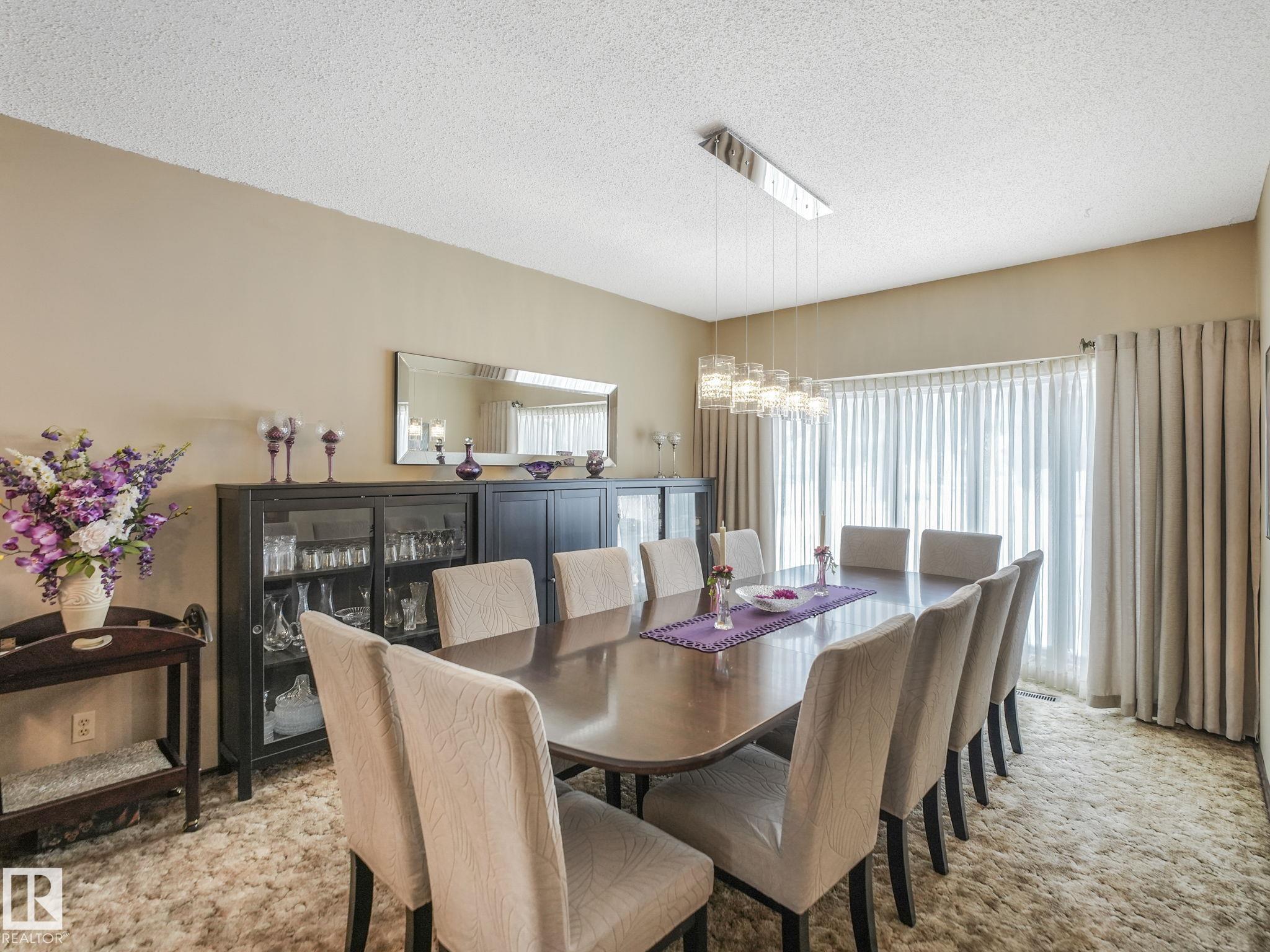Photo 7 at 6106 37a Avenue NW, Hillview, Edmonton