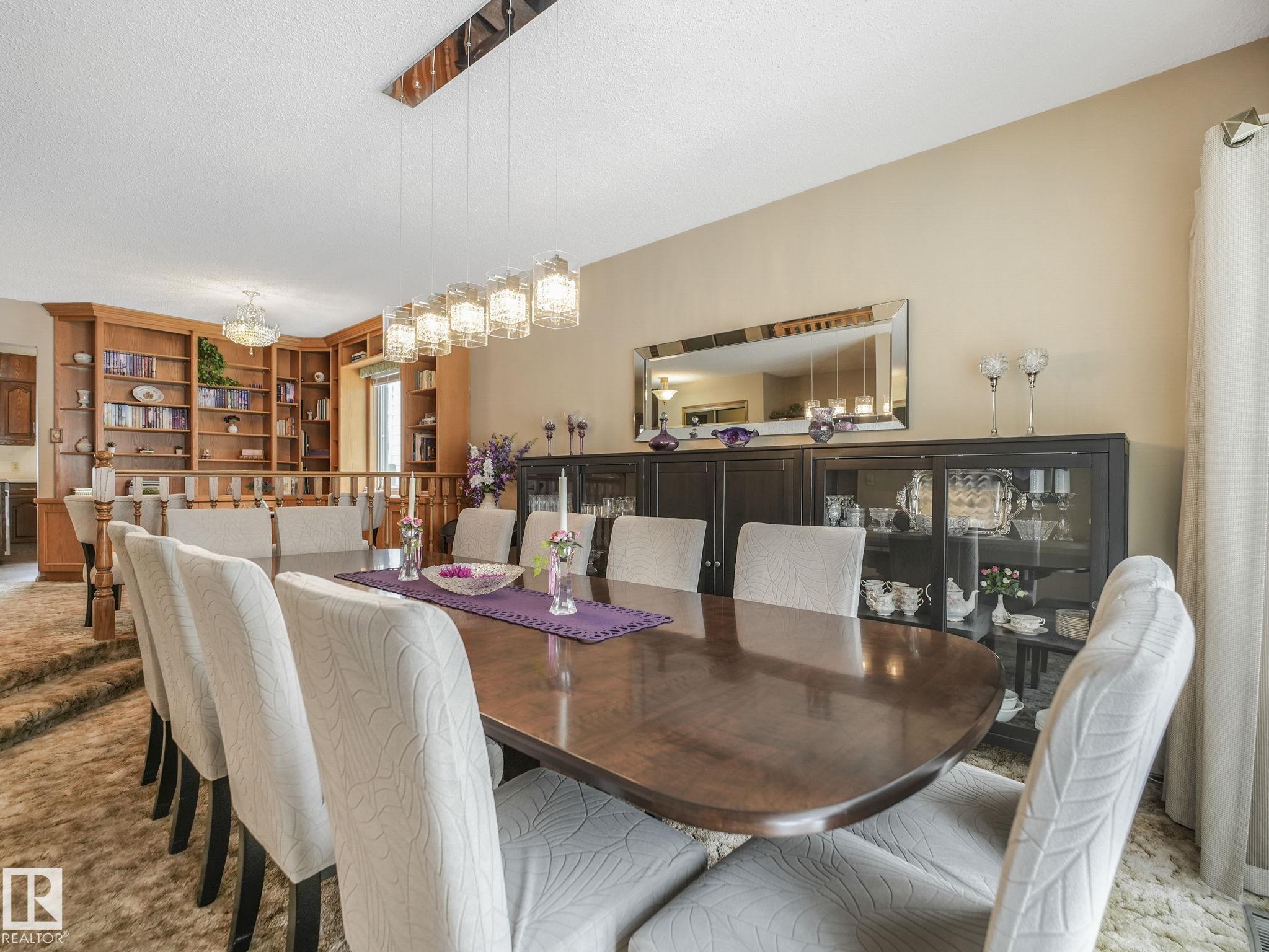Photo 8 at 6106 37a Avenue NW, Hillview, Edmonton