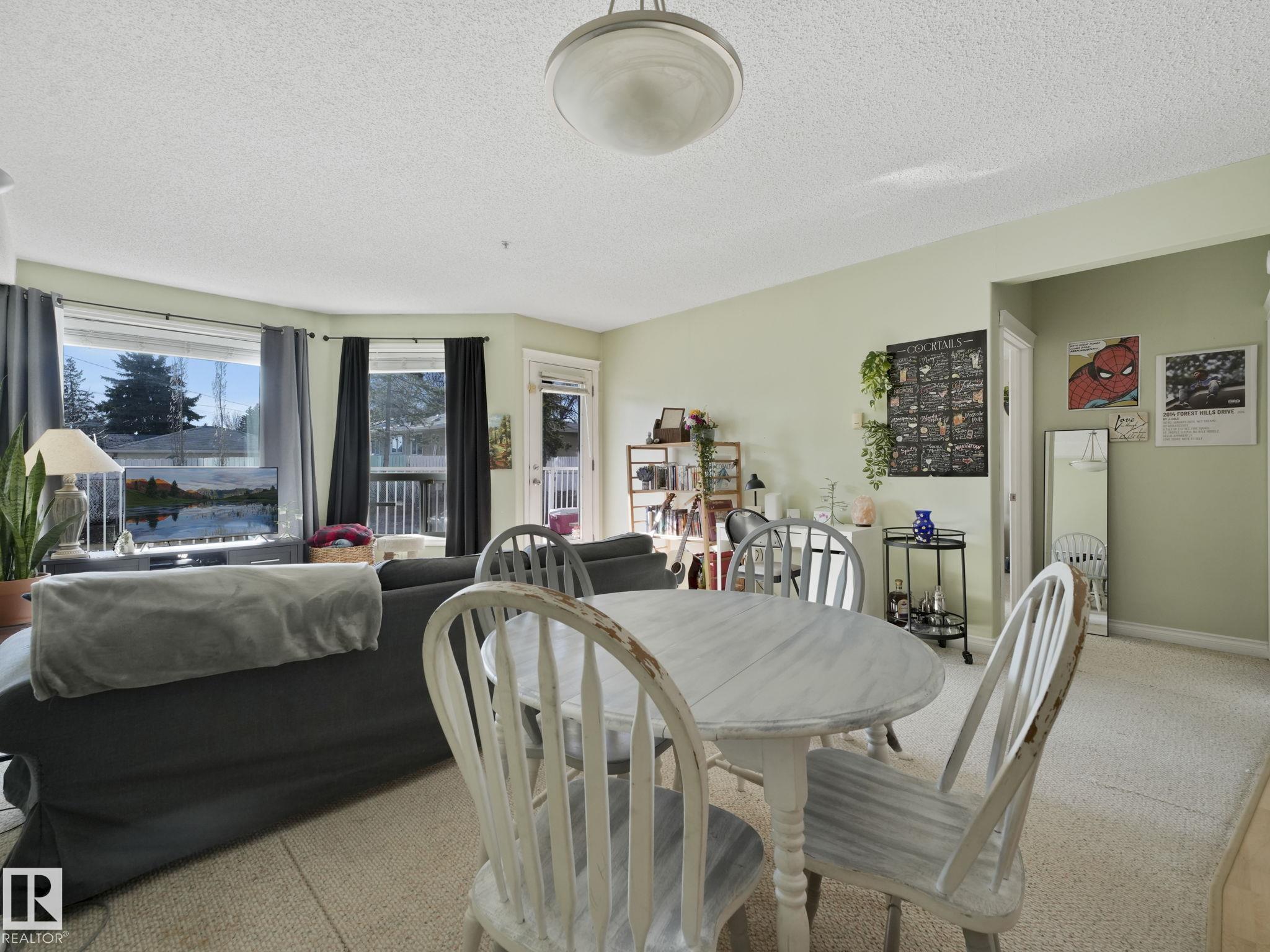 https://zimg.paragon.ice.com/ParagonImages/Property/PM/RAE/225397451/7/0/0/8ee06fcd353ebce1edcbfa8f5b2a3b3e/1/21da7ae8e36caa78631d58f3ec1999ec/225397451-04deaef6-f7d8-46e4-b4c9-14fb8a36ada9.JPG