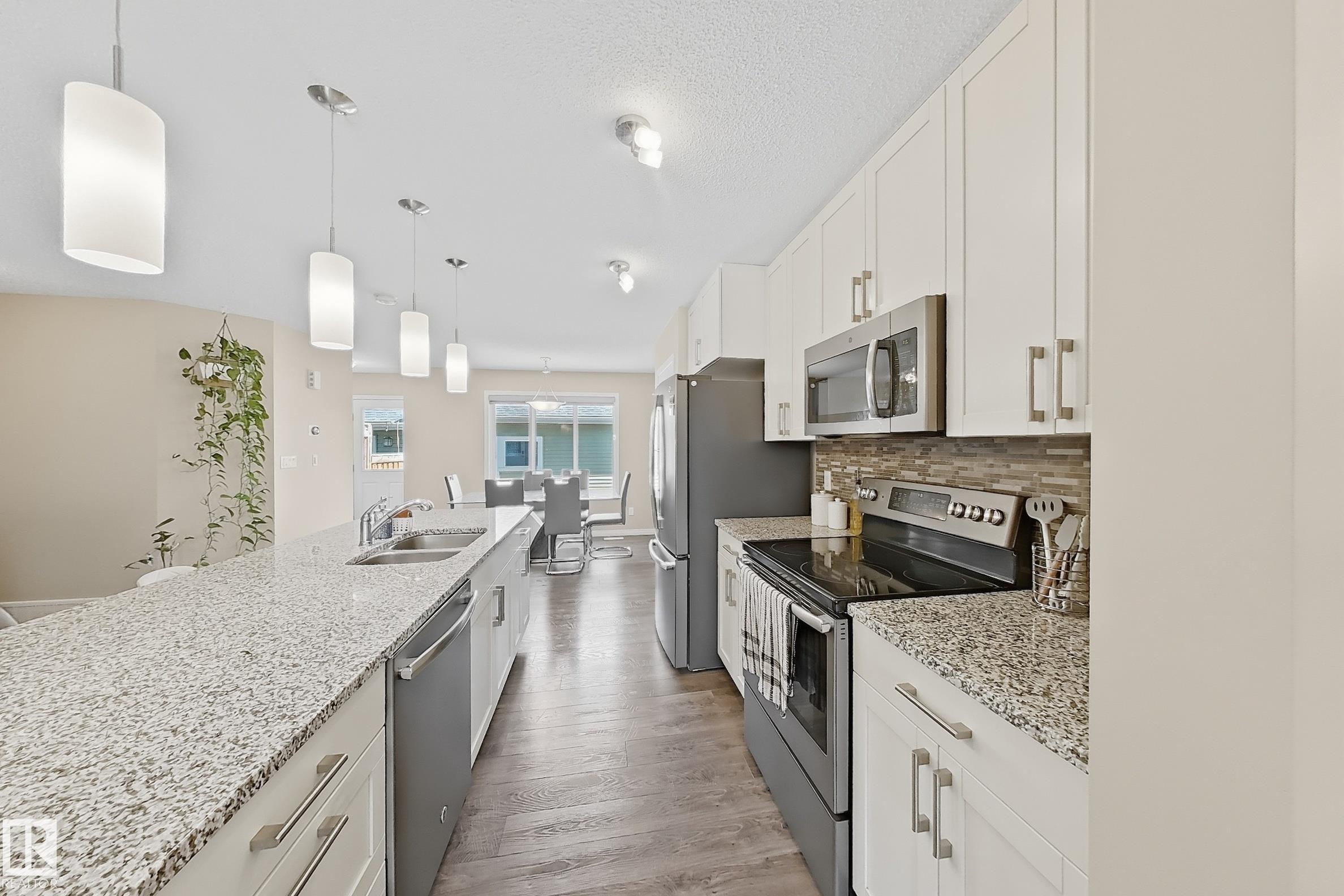 Photo 14 at 1328 Chappelle Boulevard SW, Chappelle Area, Edmonton