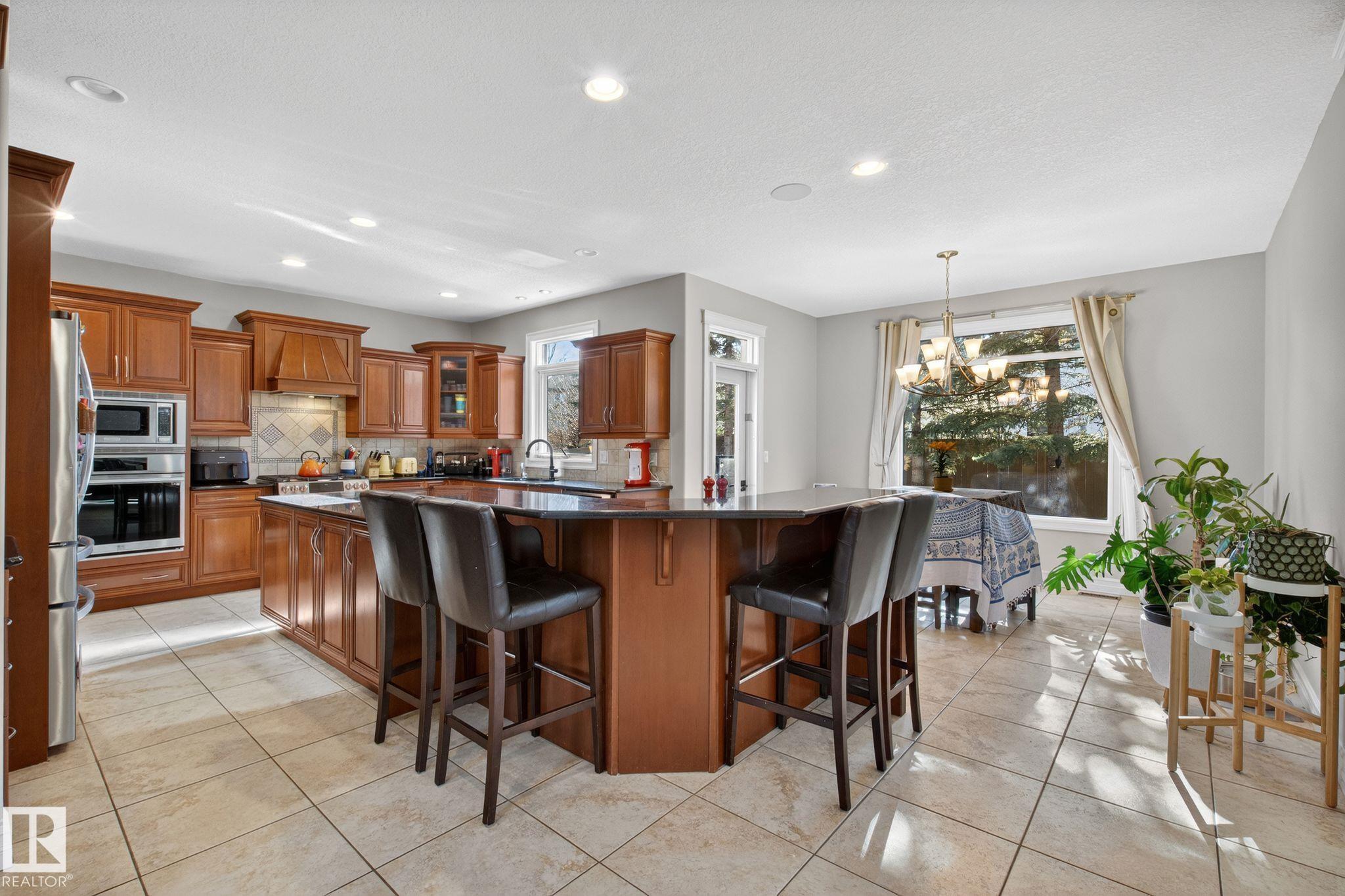 Photo 14 at 918 Hollingsworth Bend NW, Hodgson, Edmonton
