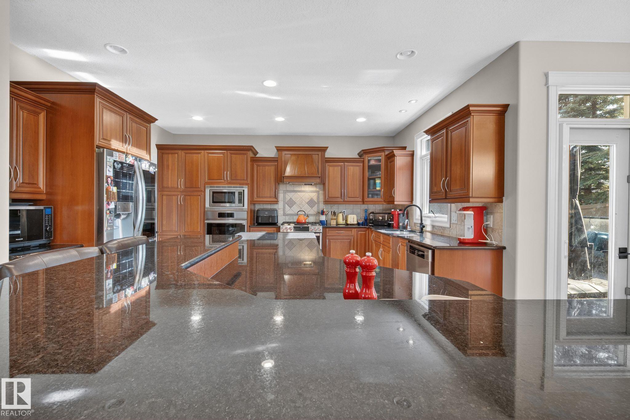 Photo 15 at 918 Hollingsworth Bend NW, Hodgson, Edmonton