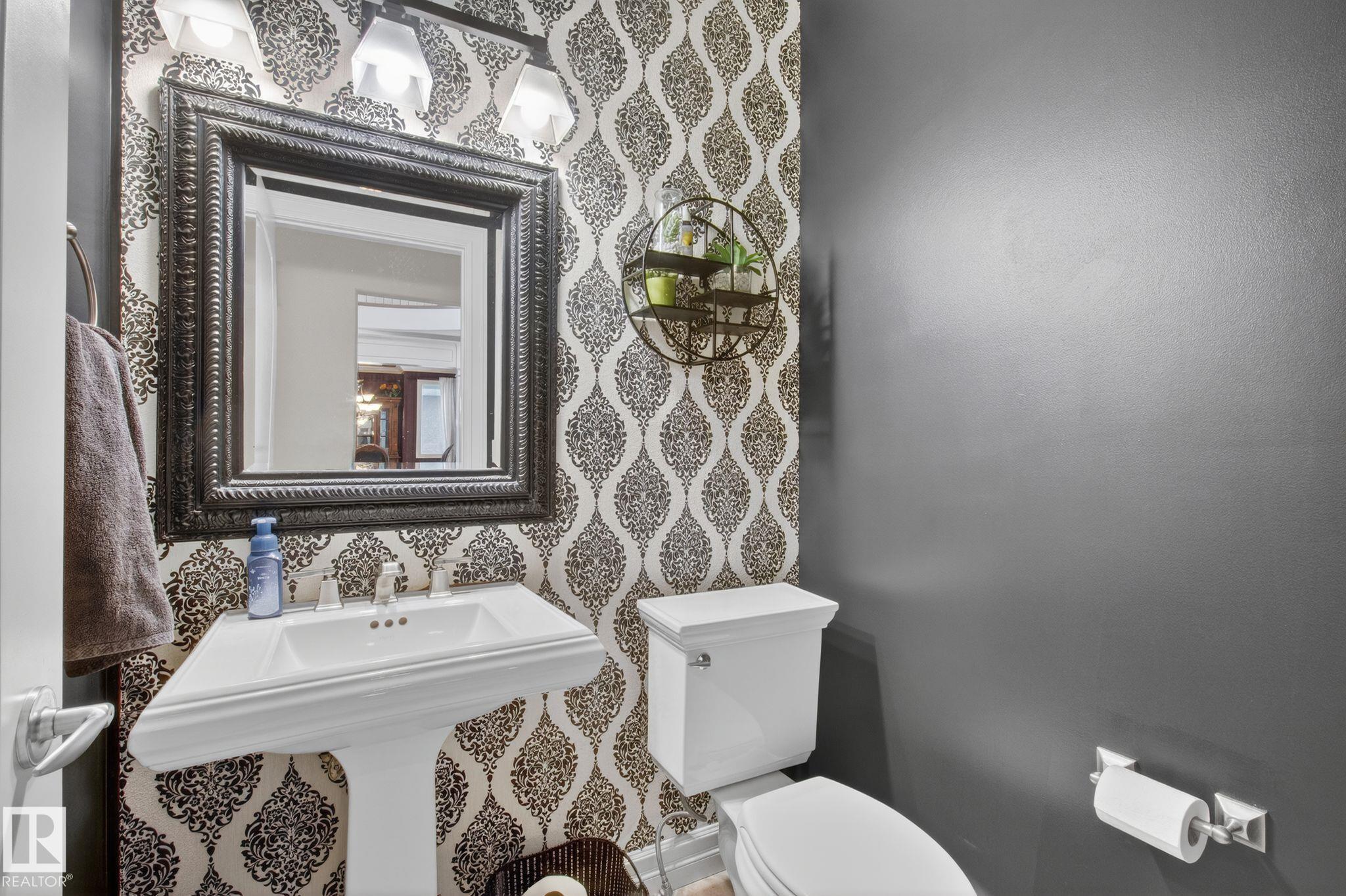 Photo 32 at 918 Hollingsworth Bend NW, Hodgson, Edmonton