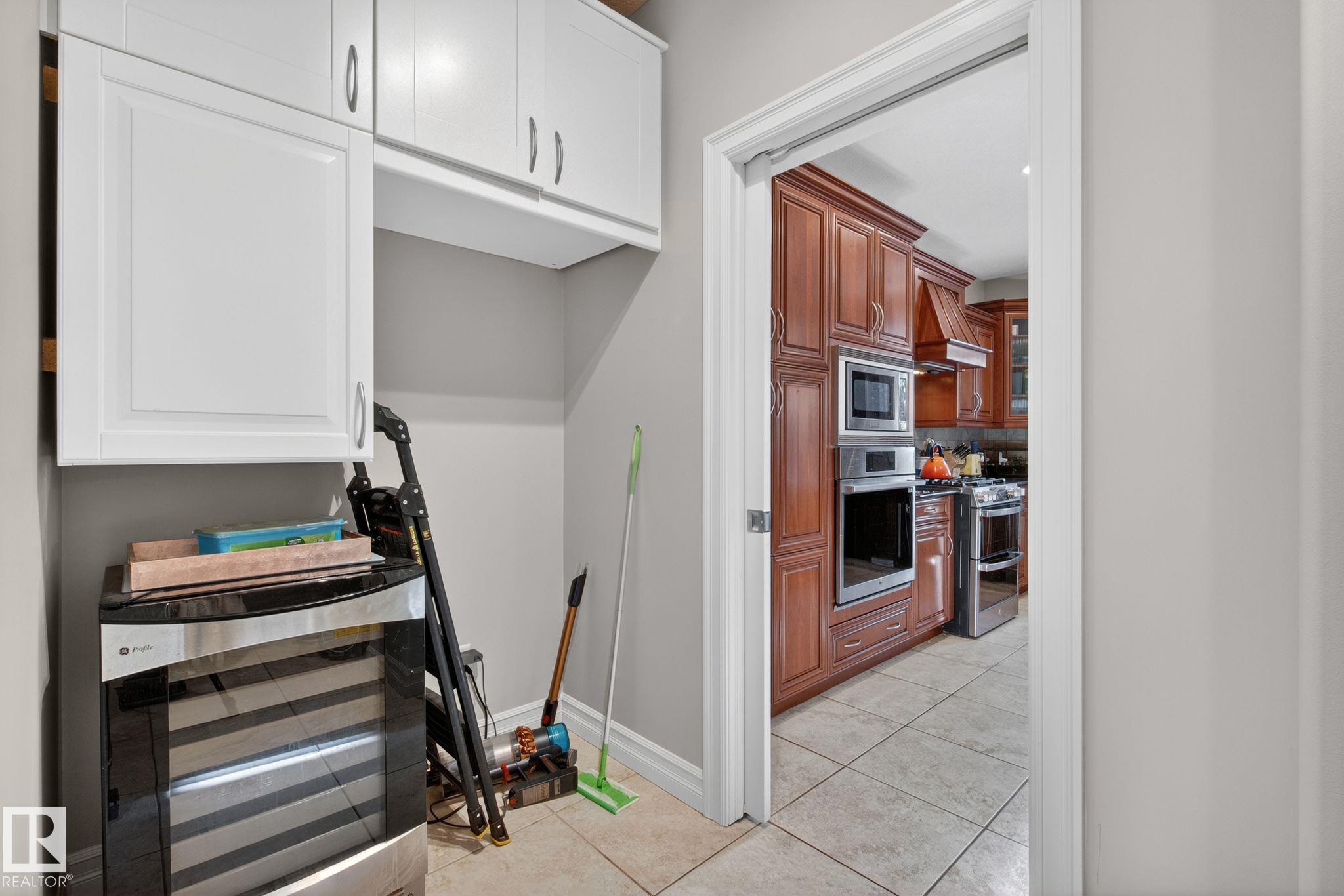 Photo 34 at 918 Hollingsworth Bend NW, Hodgson, Edmonton