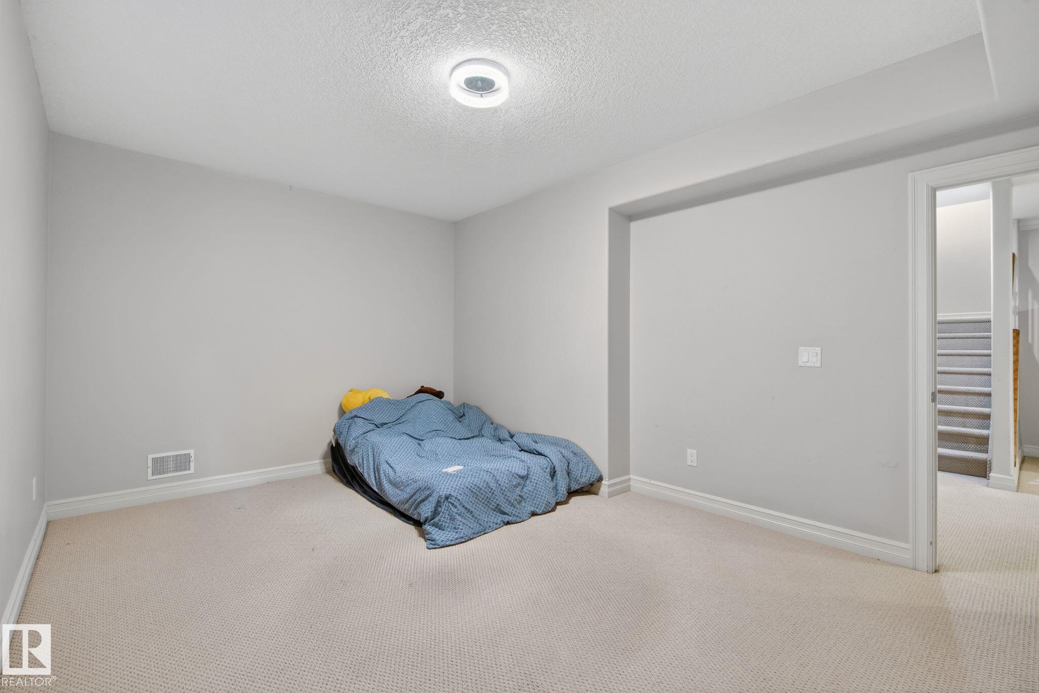 Photo 36 at 918 Hollingsworth Bend NW, Hodgson, Edmonton