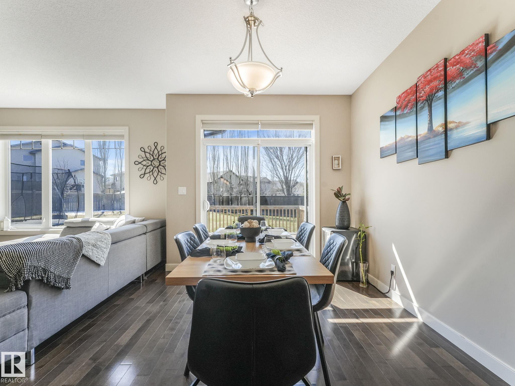Photo 13 at 10 Brassard Court, Coloniale Estates, Beaumont